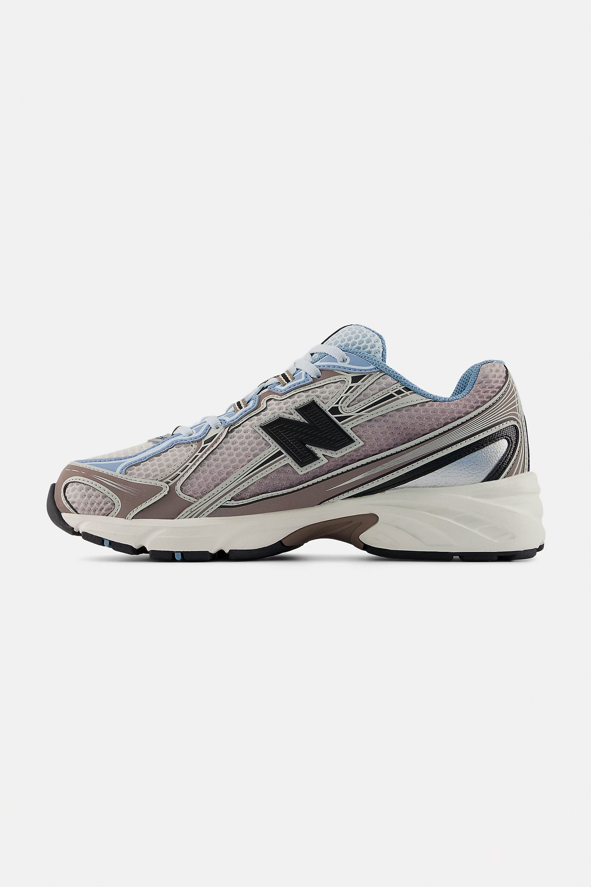 NEW BALANCE 740 WOMAN | Shop at PUKAS SURF SHOP