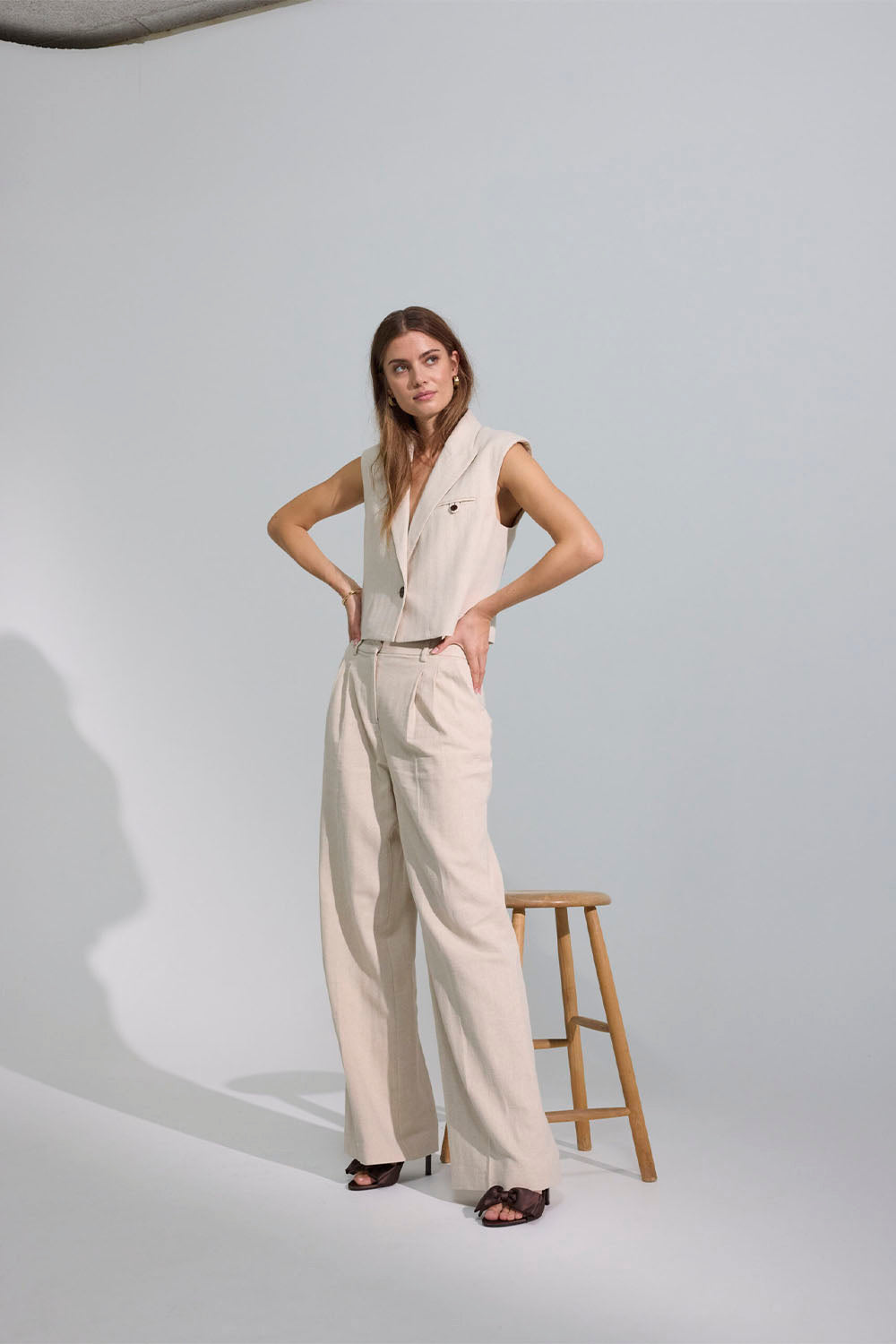 Co'Couture Leenacc Linen Vest in bone – relaxed linen-style vest