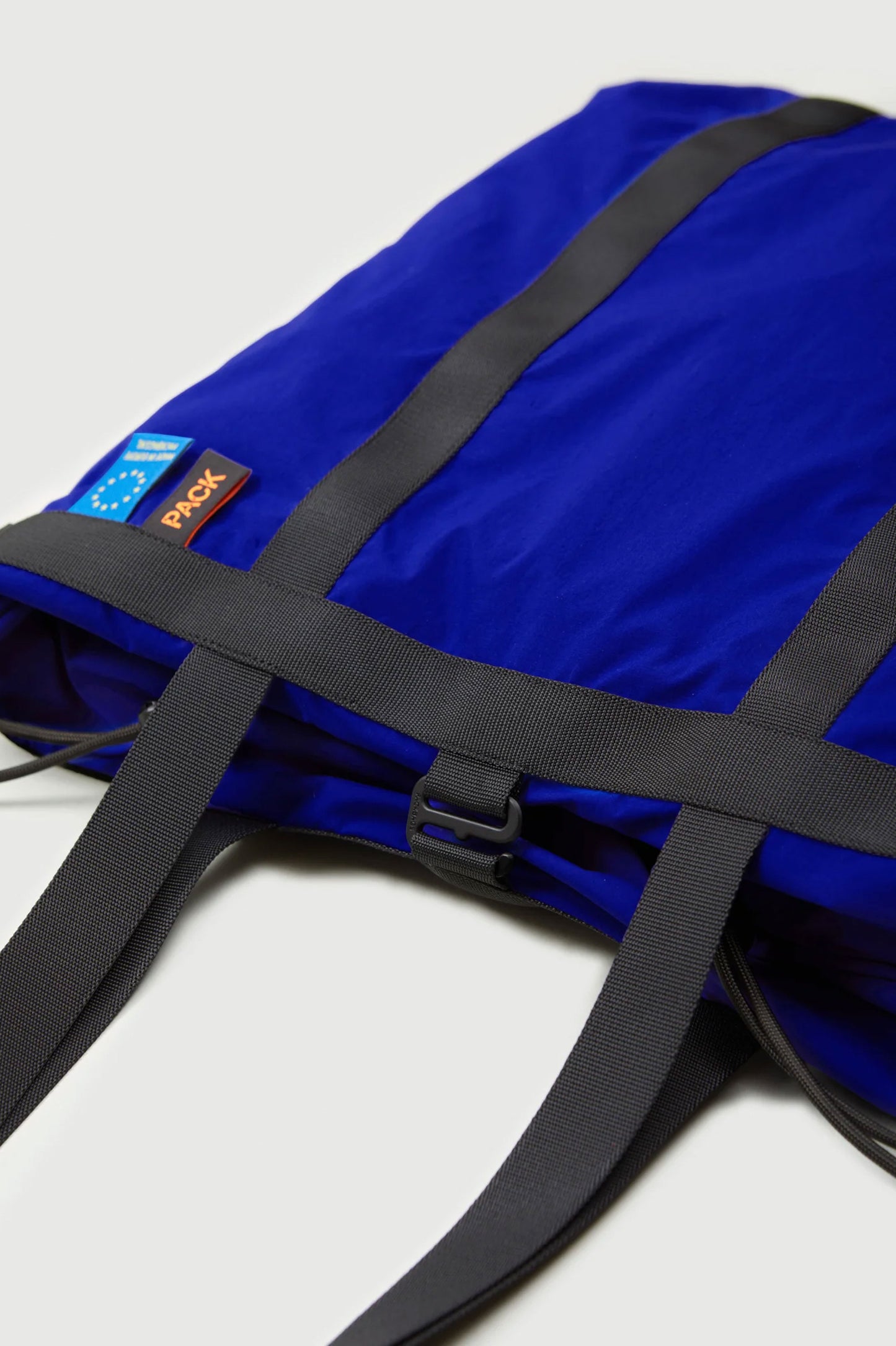 Pukas Surf Shop Packbags Carry-All Shopper in Kobalt Blue
