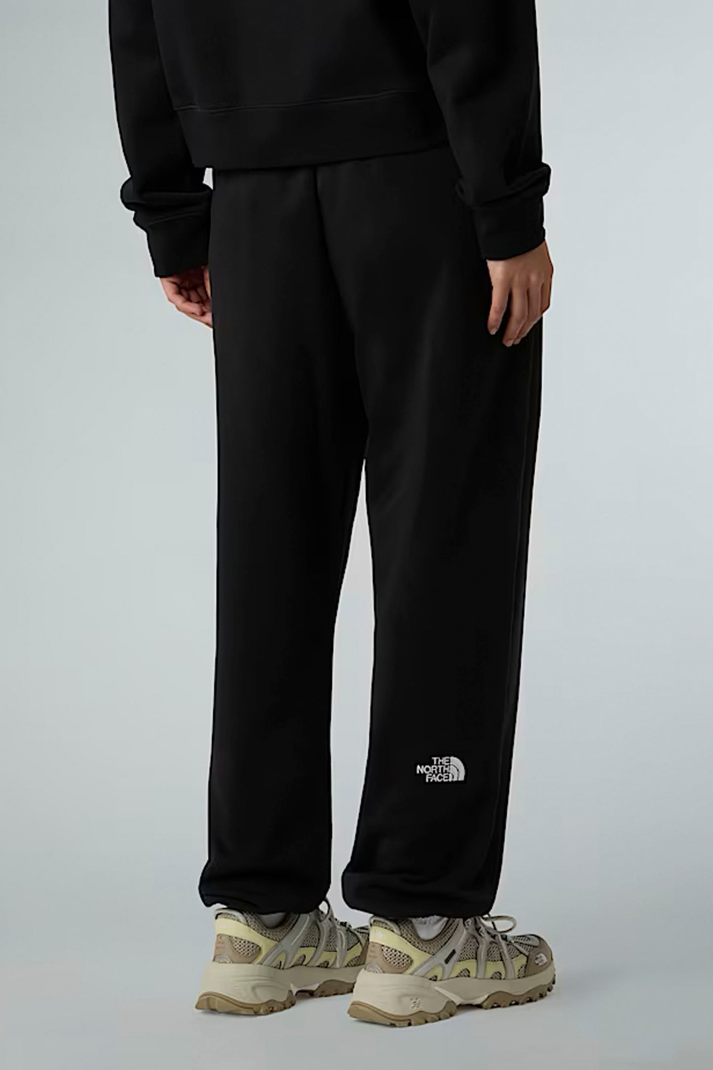 Pukas Surf Shop The North Face Women's Essential Relaxed Straight Joggers in TNF Black