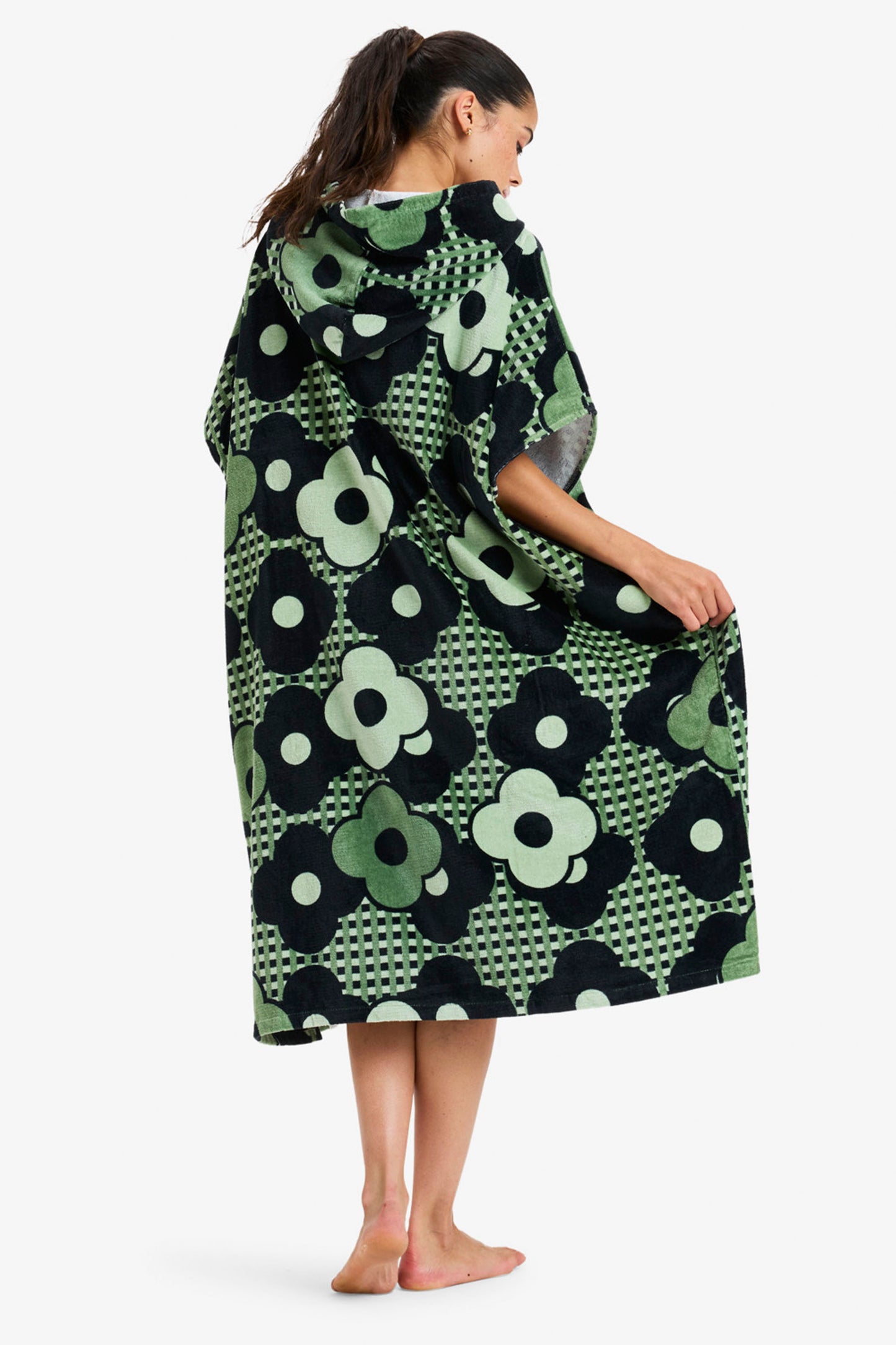 Pukas Surf Shop Roxy Stay Magical Printed Poncho Towel in Anthracite Roxy Pro