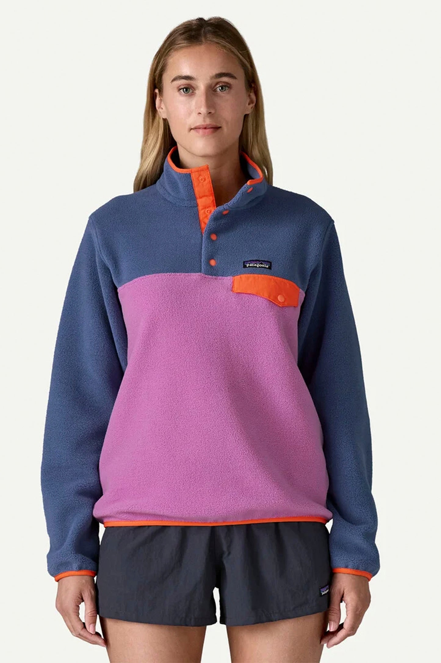 Pukas Surf Shop Patagonia Women’s Lightweight Synchilla Snap-T Fleece Pullover in Brisk Purple