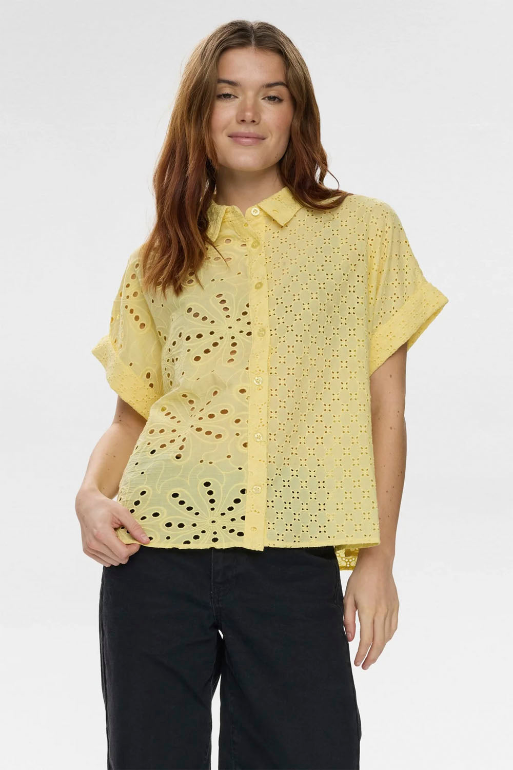 NÜMPH Nupalma Sleeveless Shirt Women Popcorn – Lightweight summer shirt with clean feminine cut | Pukas Surf Shop