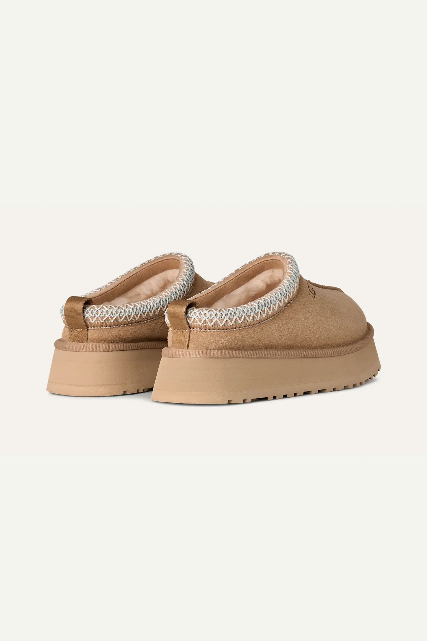 Pukas Surf Shop UGG Tazz II in Sand