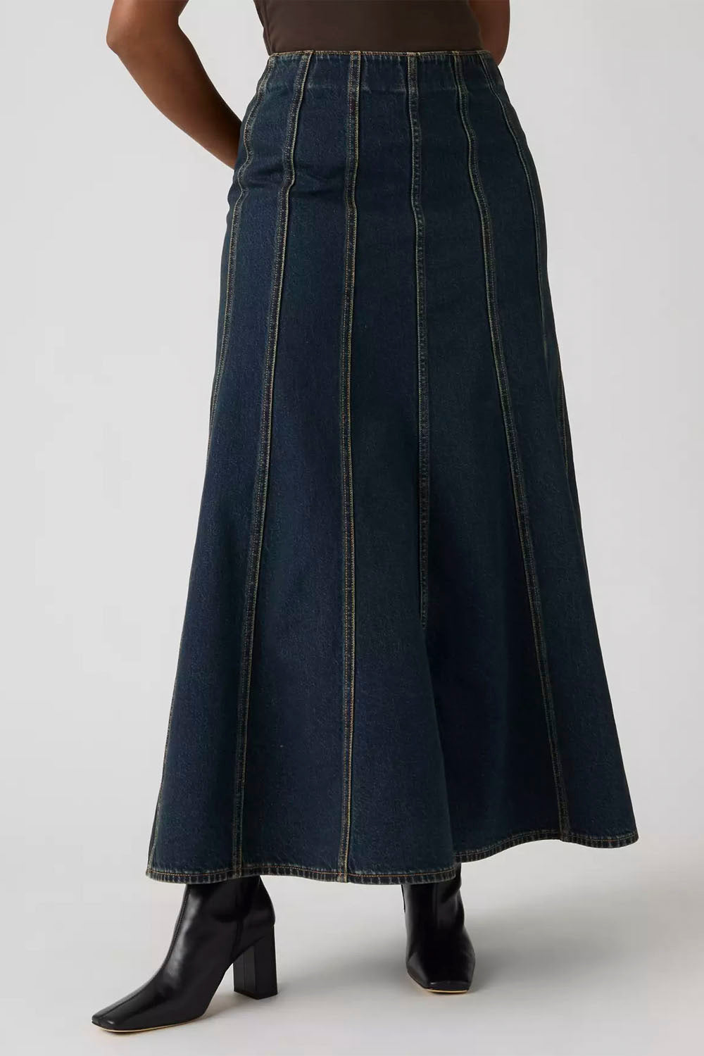 LEVIS Seamed Flare Skirt High Vibration Clean | Shop at PUKAS SURF