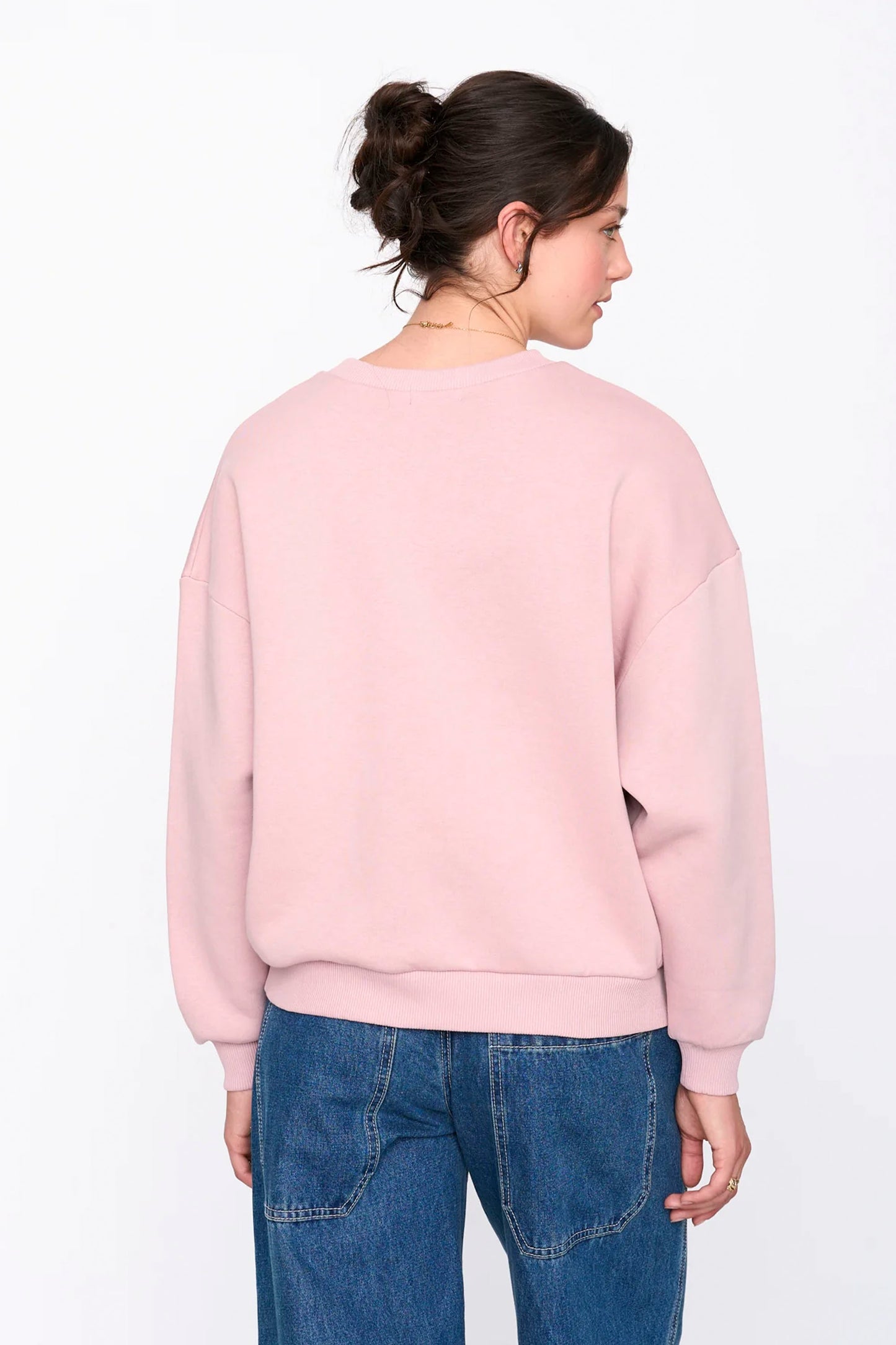 24 Colours Pukas Surf Shop soft pink sweatshirt relaxed fit soft knit layering essential