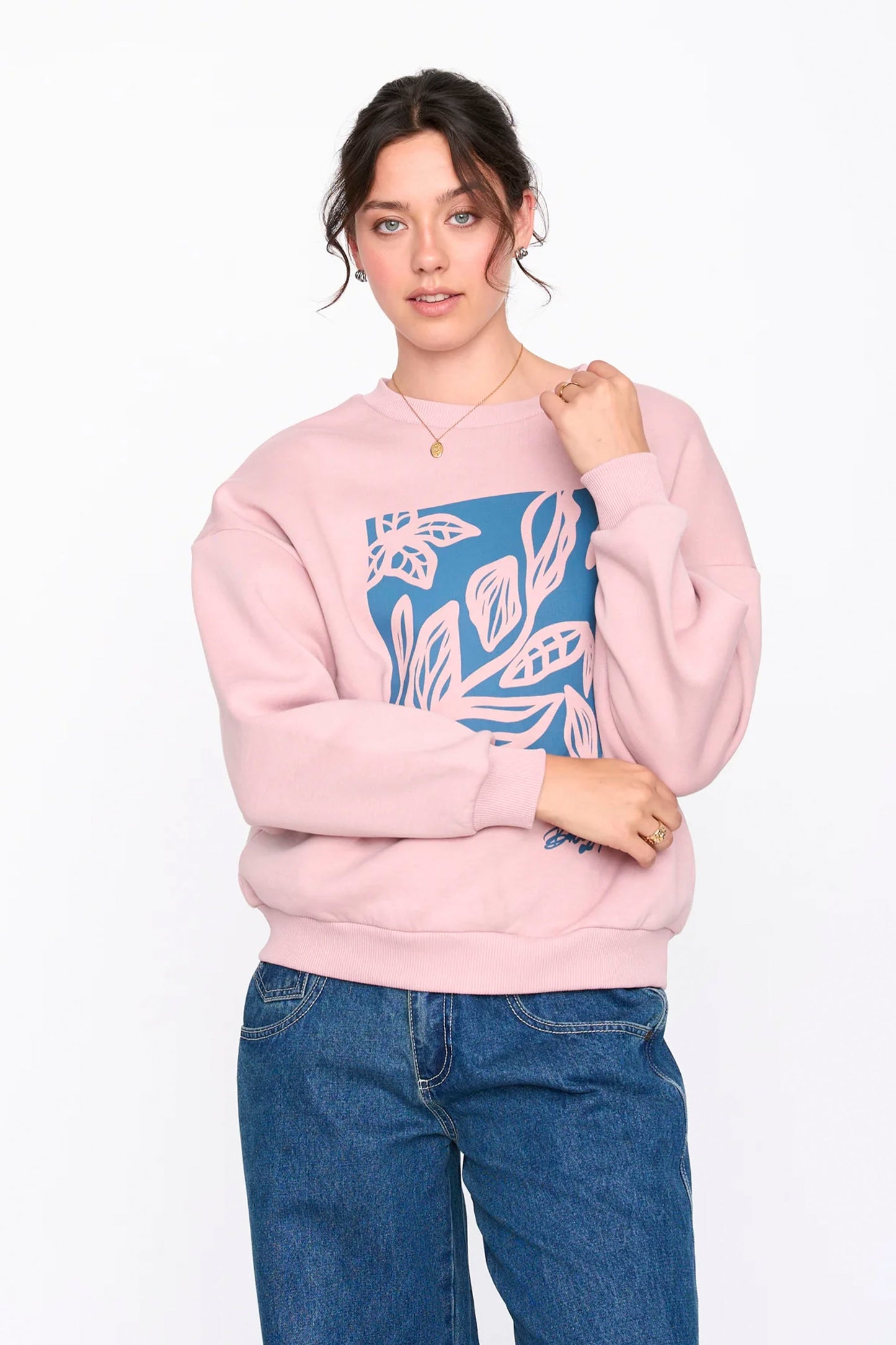 24 Colours Pukas Surf Shop soft pink sweatshirt relaxed fit soft knit layering essential
