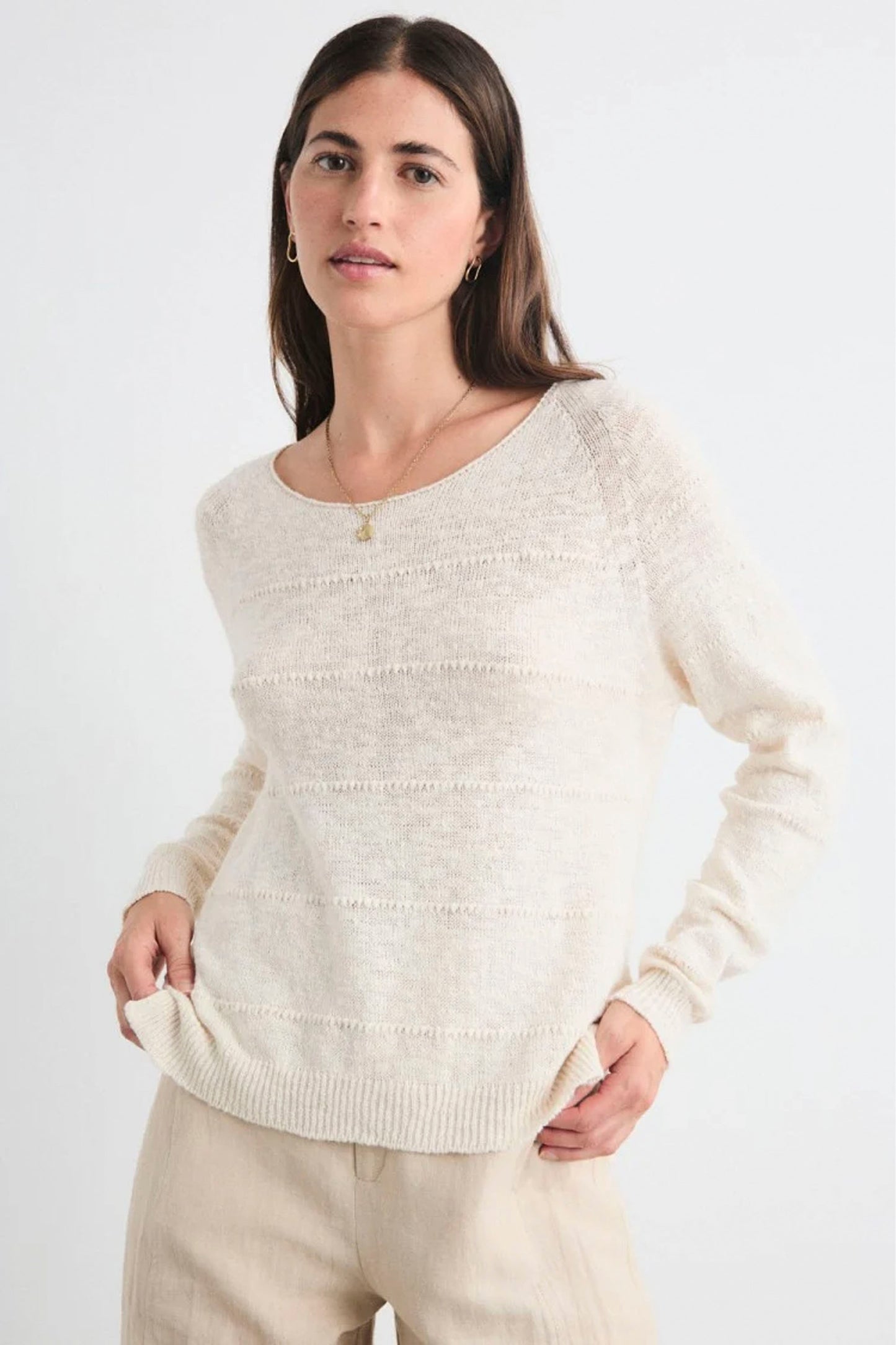 MUS & BOMBON Nunavut sweater in crudo - textured knit with raglan sleeves