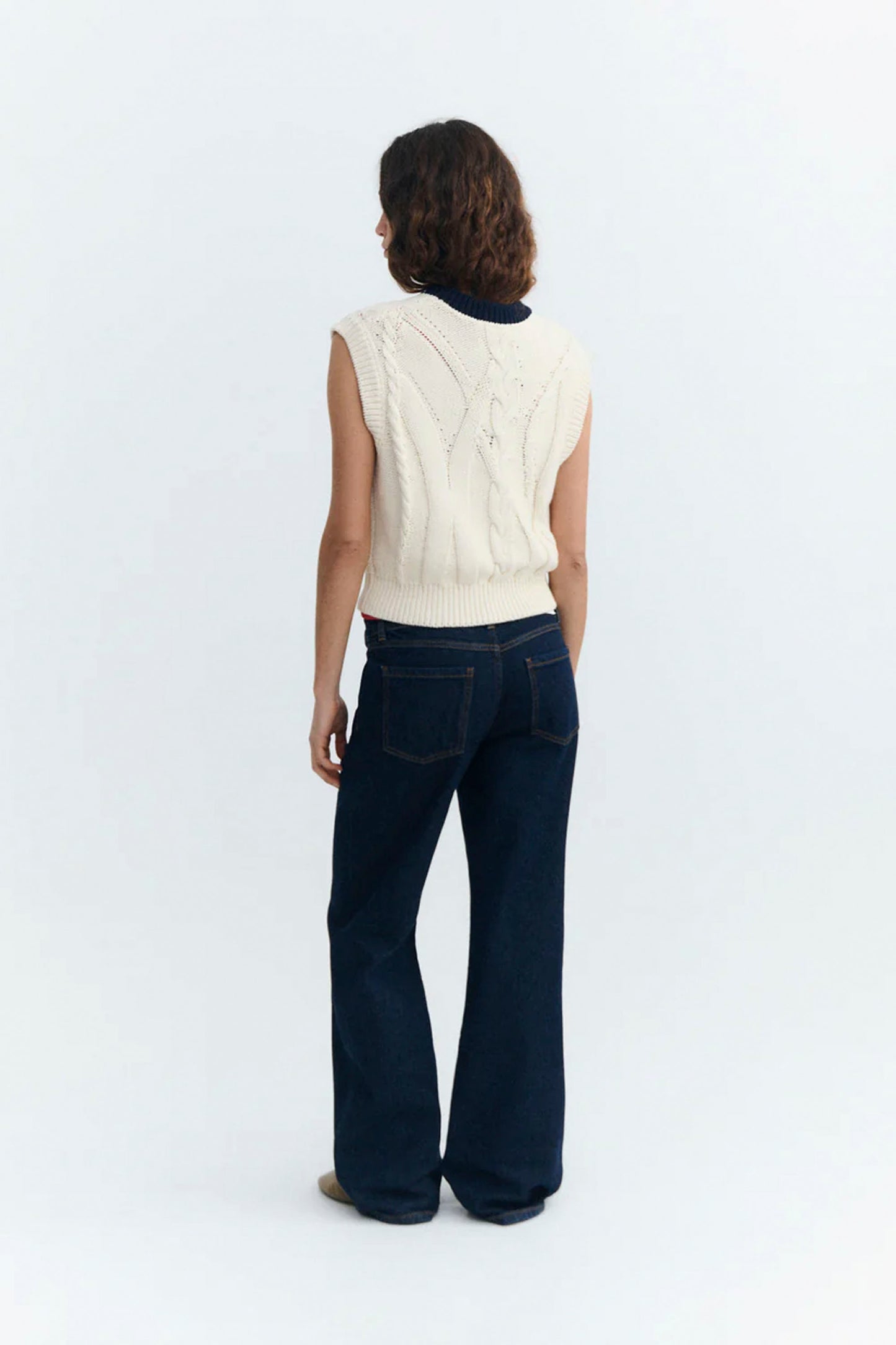 THINKING MU Aria Knitted Vest - back view showing regular fit and length