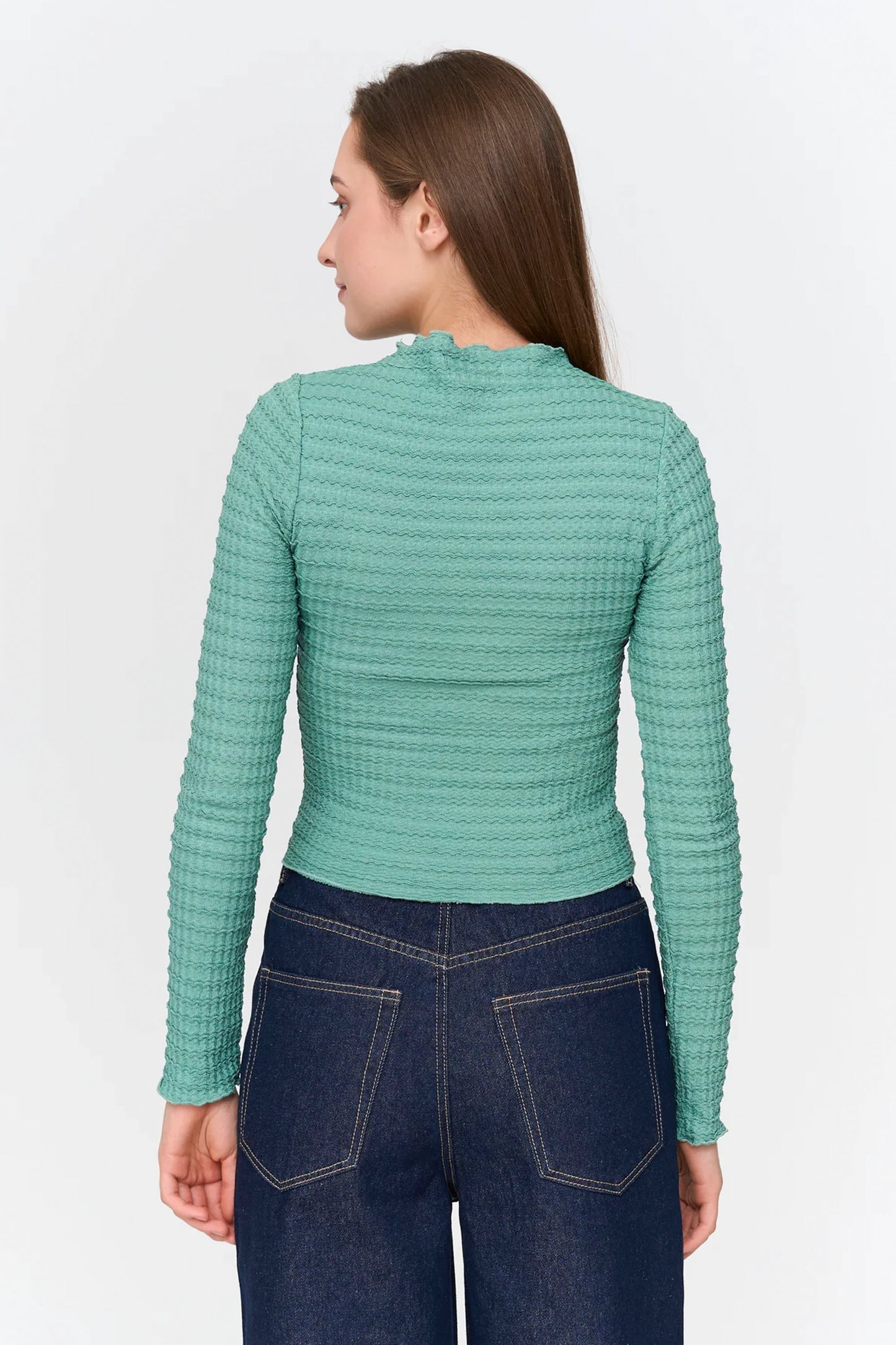 24 Colours Pukas Surf Shop soft green relaxed tank top clean silhouette casual layering