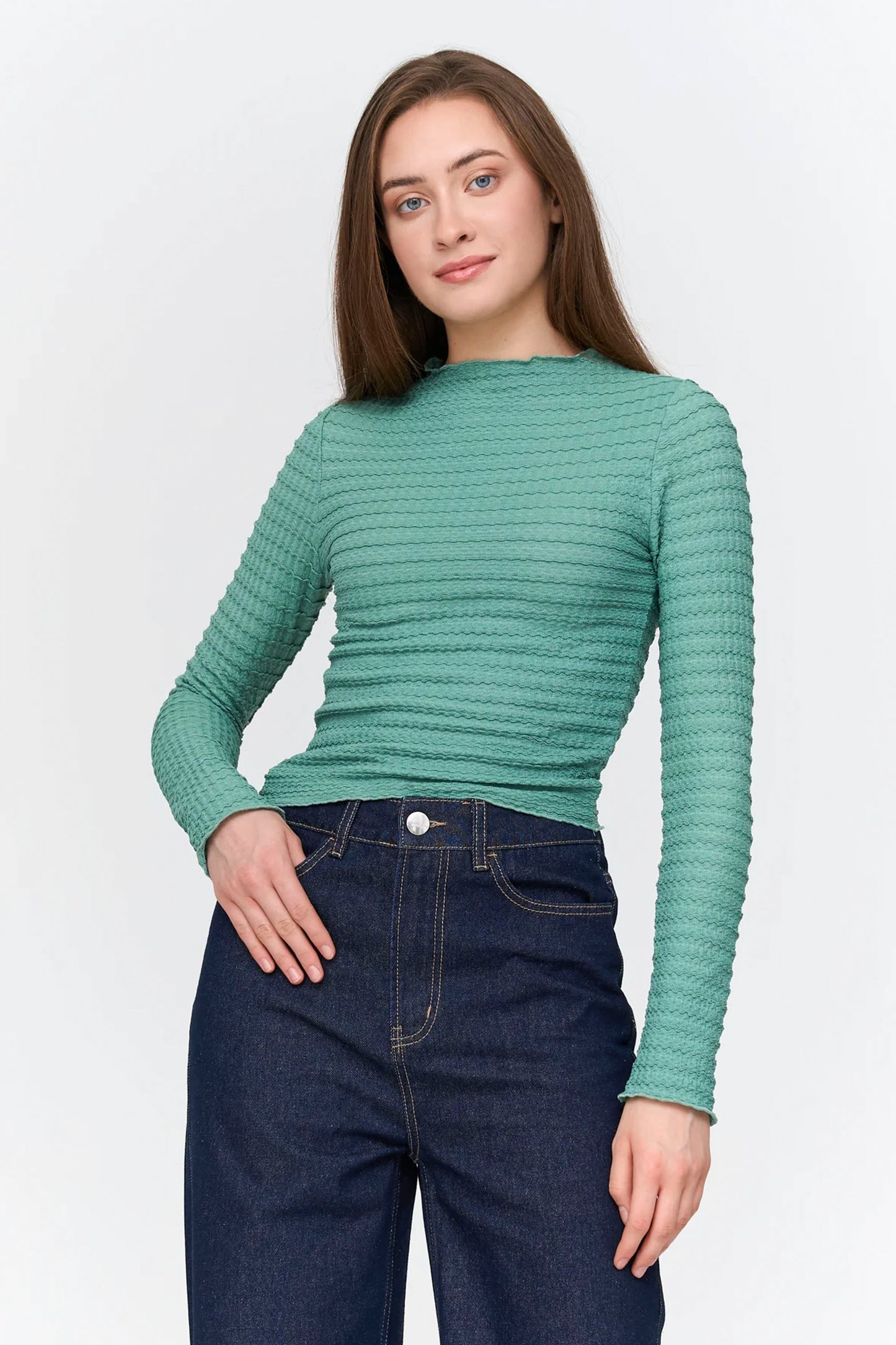 24 Colours Pukas Surf Shop soft green relaxed tank top clean silhouette casual layering