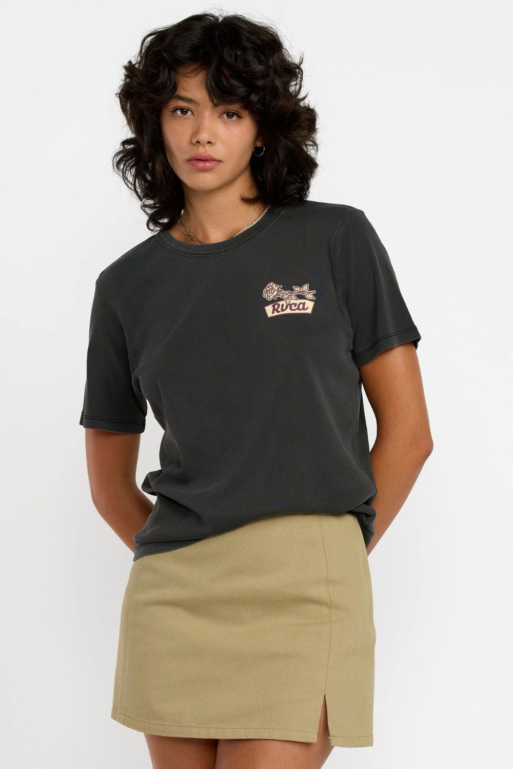RVCA Reform Skirt – Women's cream beige mini skirt, relaxed surf lifestyle silhouette – Pukas Surf Shop
