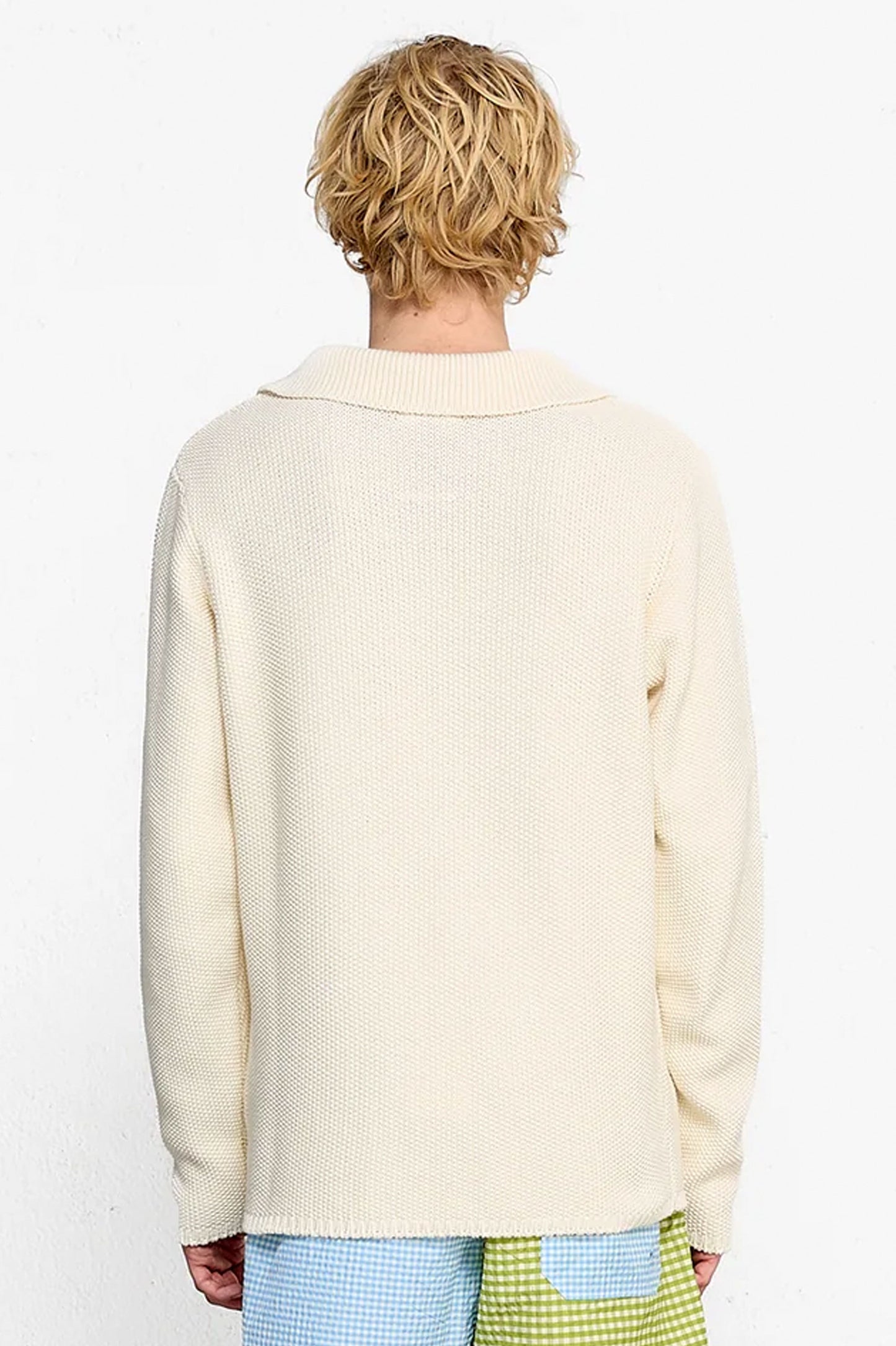 Pukas-Surf-Shop-edmmond-sweater-man-dofleini-off-white