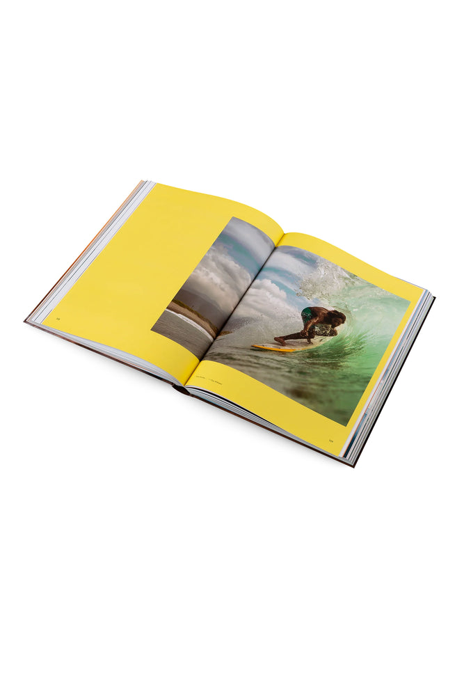 
                  
                    Pukas-Surf-Shop-geltalten-surf-porn-book
                  
                