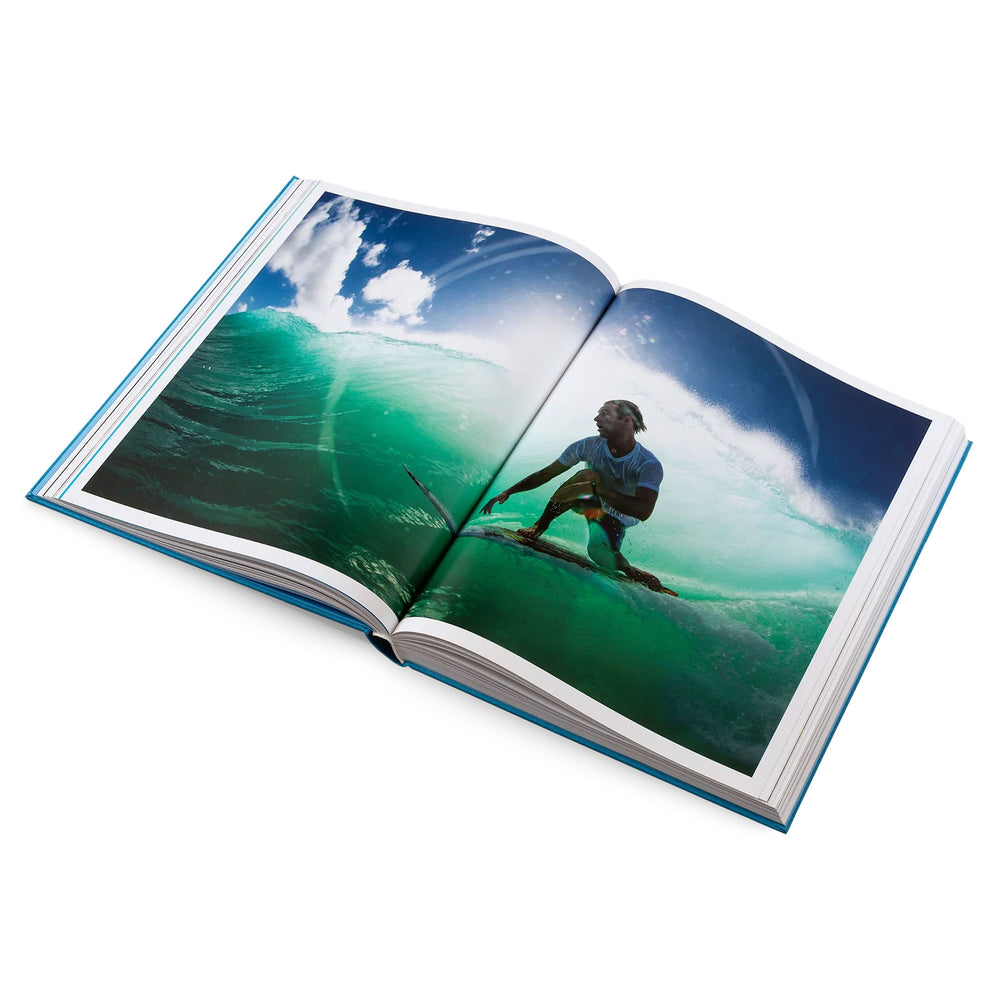 Pukas-Surf-Shop-geltalten-the-oceans-book