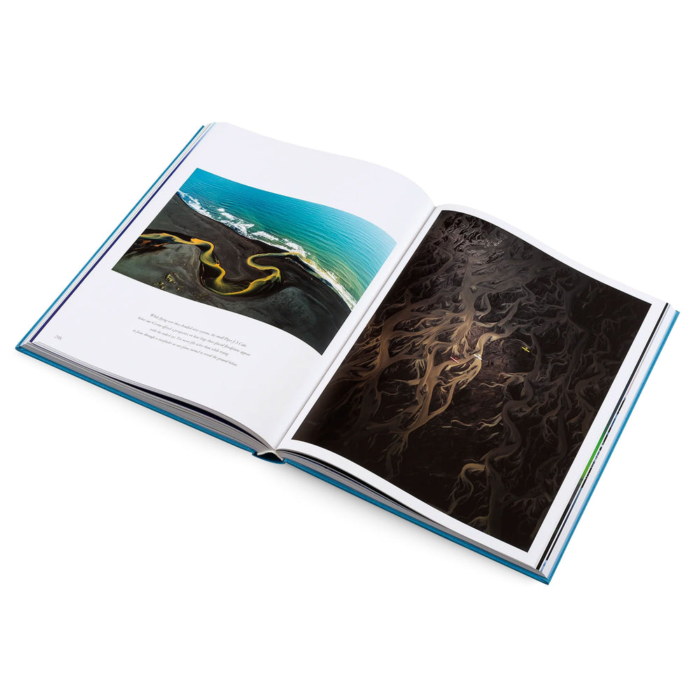 
                      
                        Pukas-Surf-Shop-geltalten-the-oceans-book
                      
                    