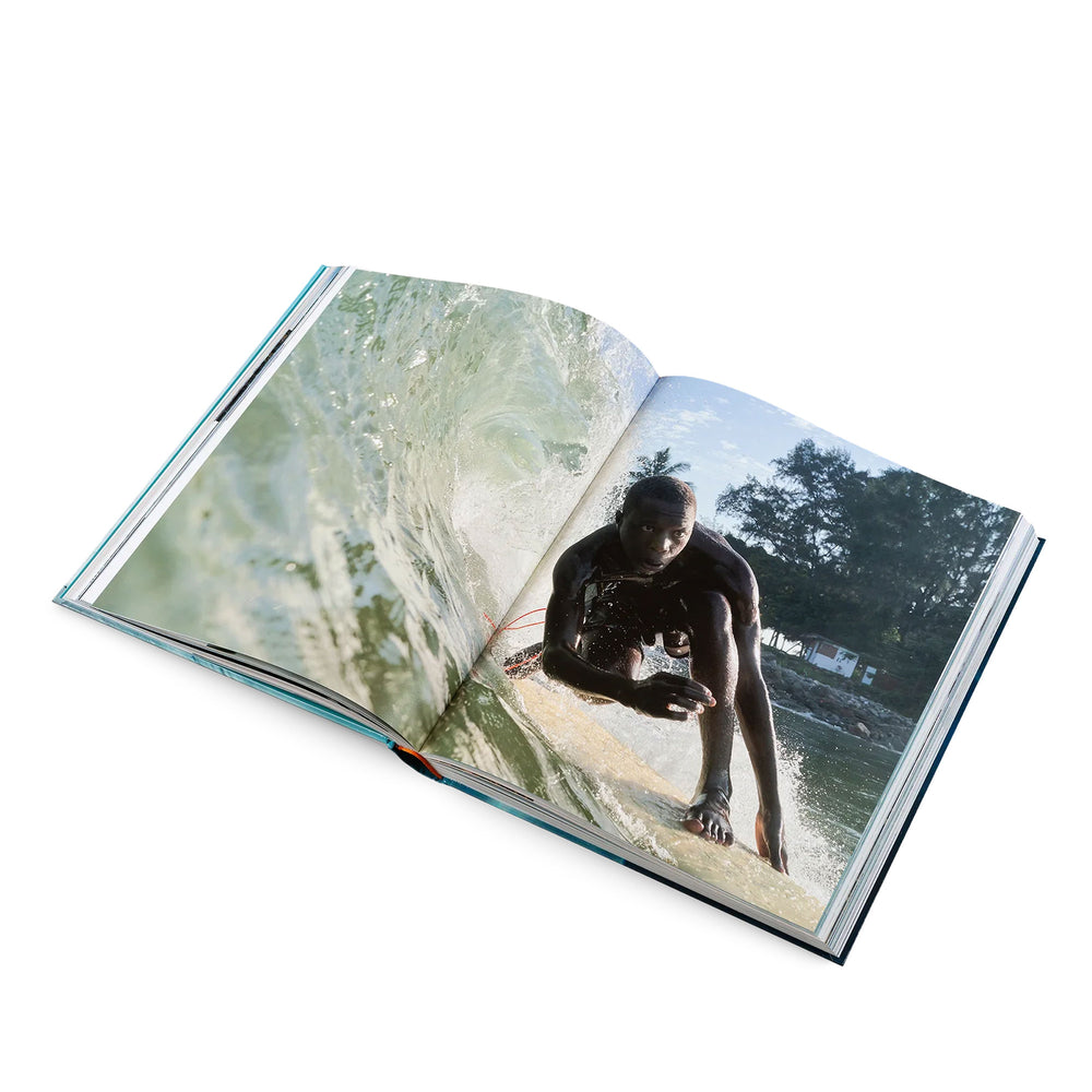 
                      
                        Pukas-Surf-Shop-geltalten-the-surf-atlas-book
                      
                    