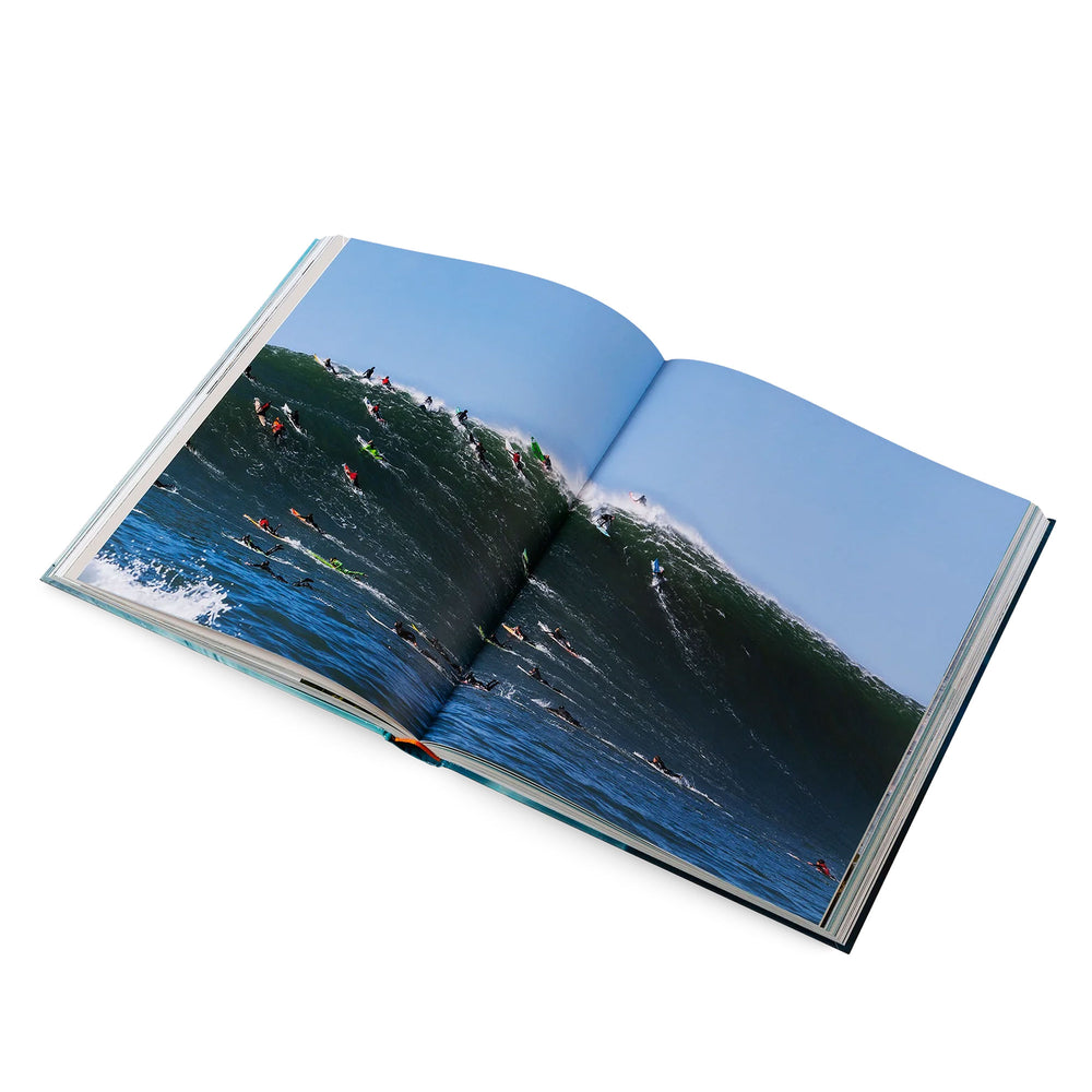 
                      
                        Pukas-Surf-Shop-geltalten-the-surf-atlas-book
                      
                    