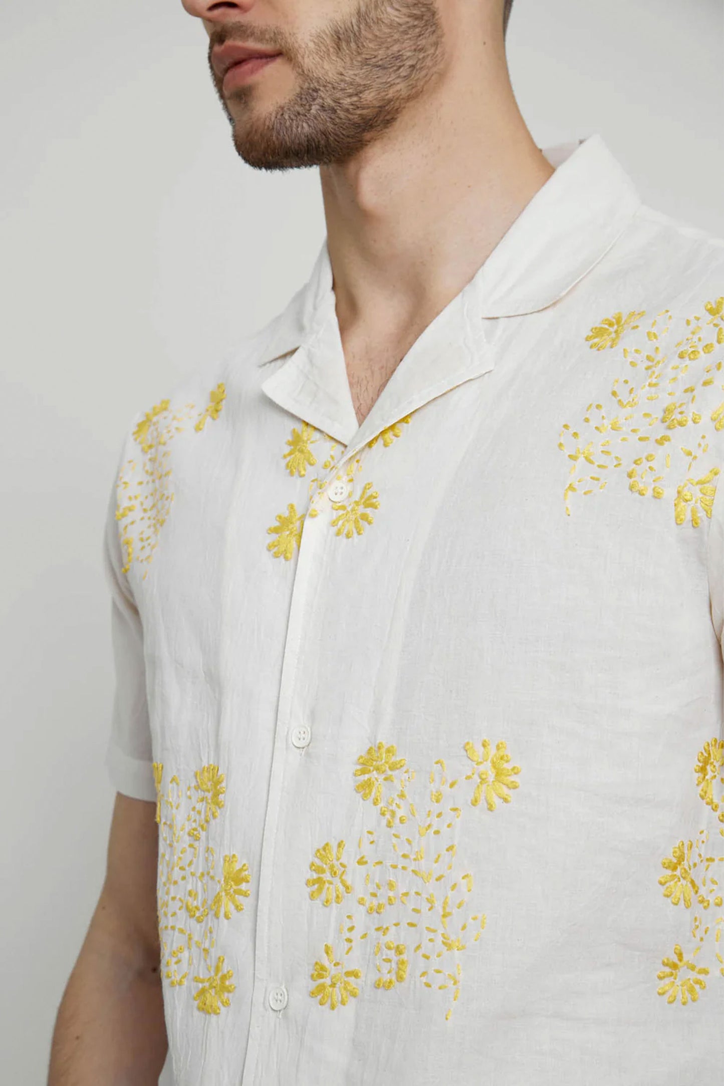 
                  
                    Pukas-Surf-Shop-man-shirt-native-youth-hornsby-hand-emboidered-shirt
                  
                