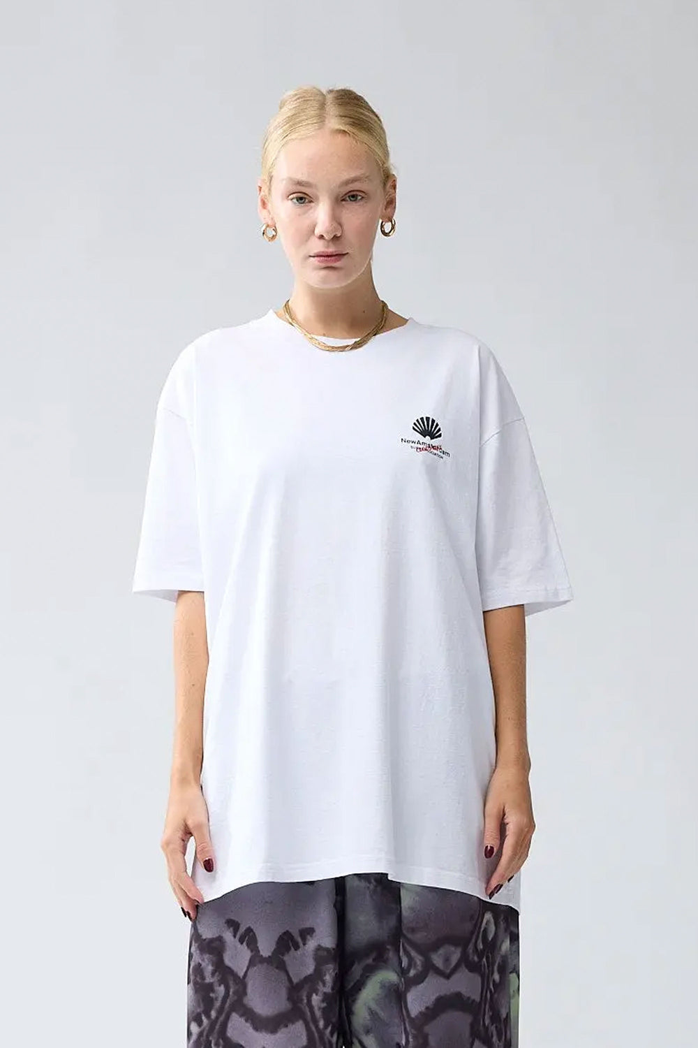 Pukas-Surf-Shop-new-amsterdam-cloud-nine-tee-white-1