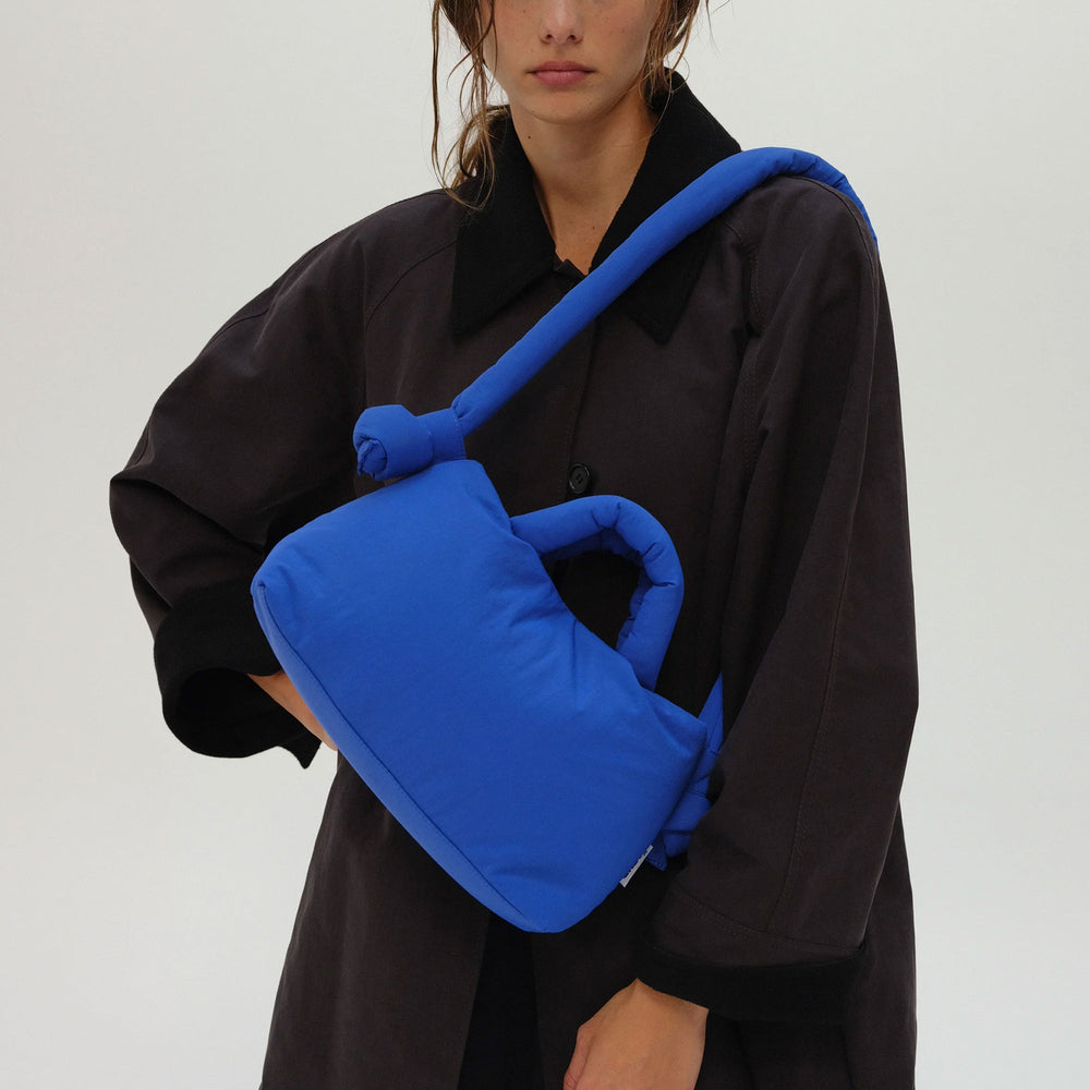 
                      
                        Pukas-Surf-Shop-olend-handbags-miniona-soft-bag-cobalt-blue
                      
                    