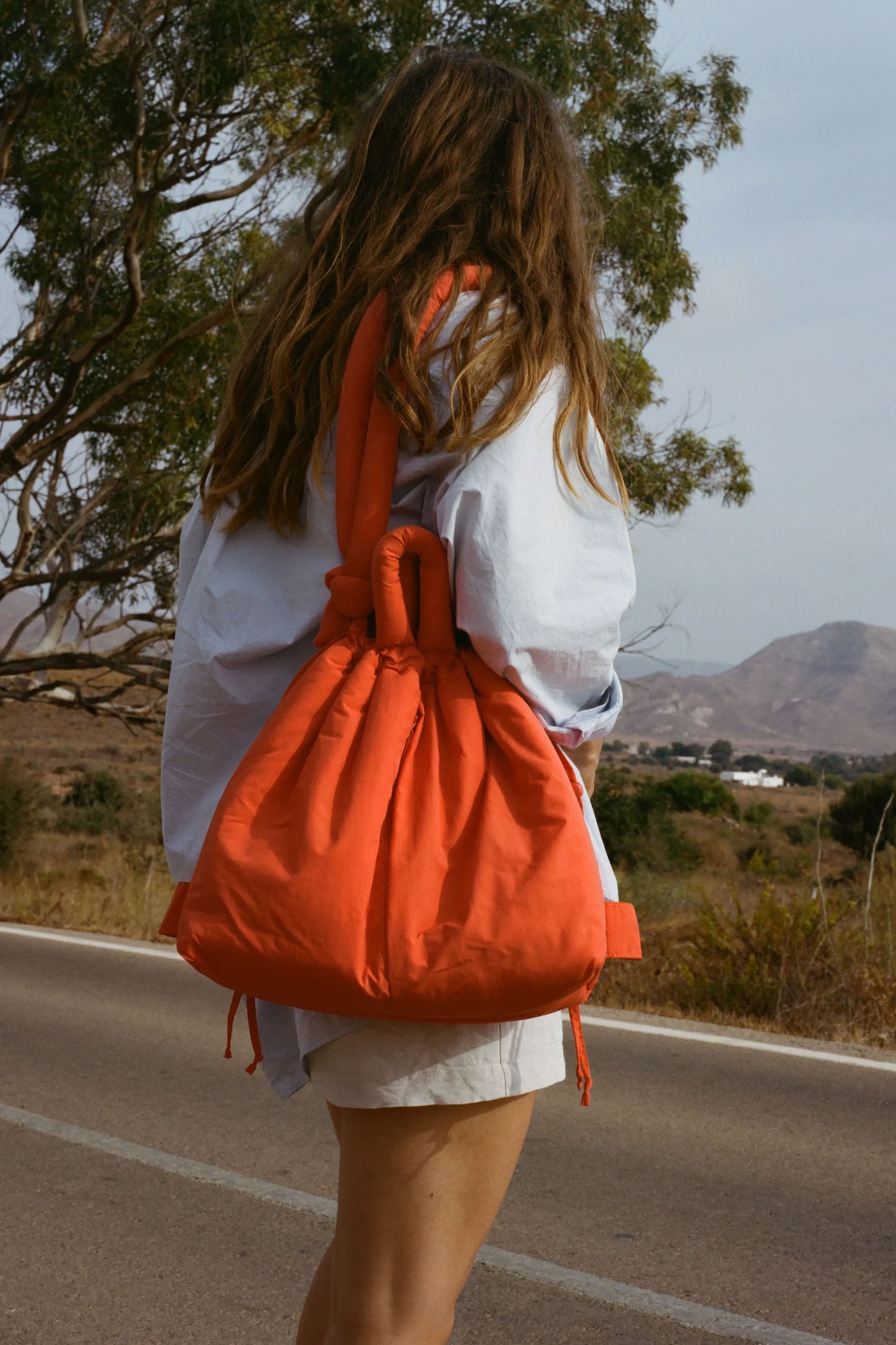 Pukas-Surf-Shop-olend-handbags-ona-soft-bag-coral