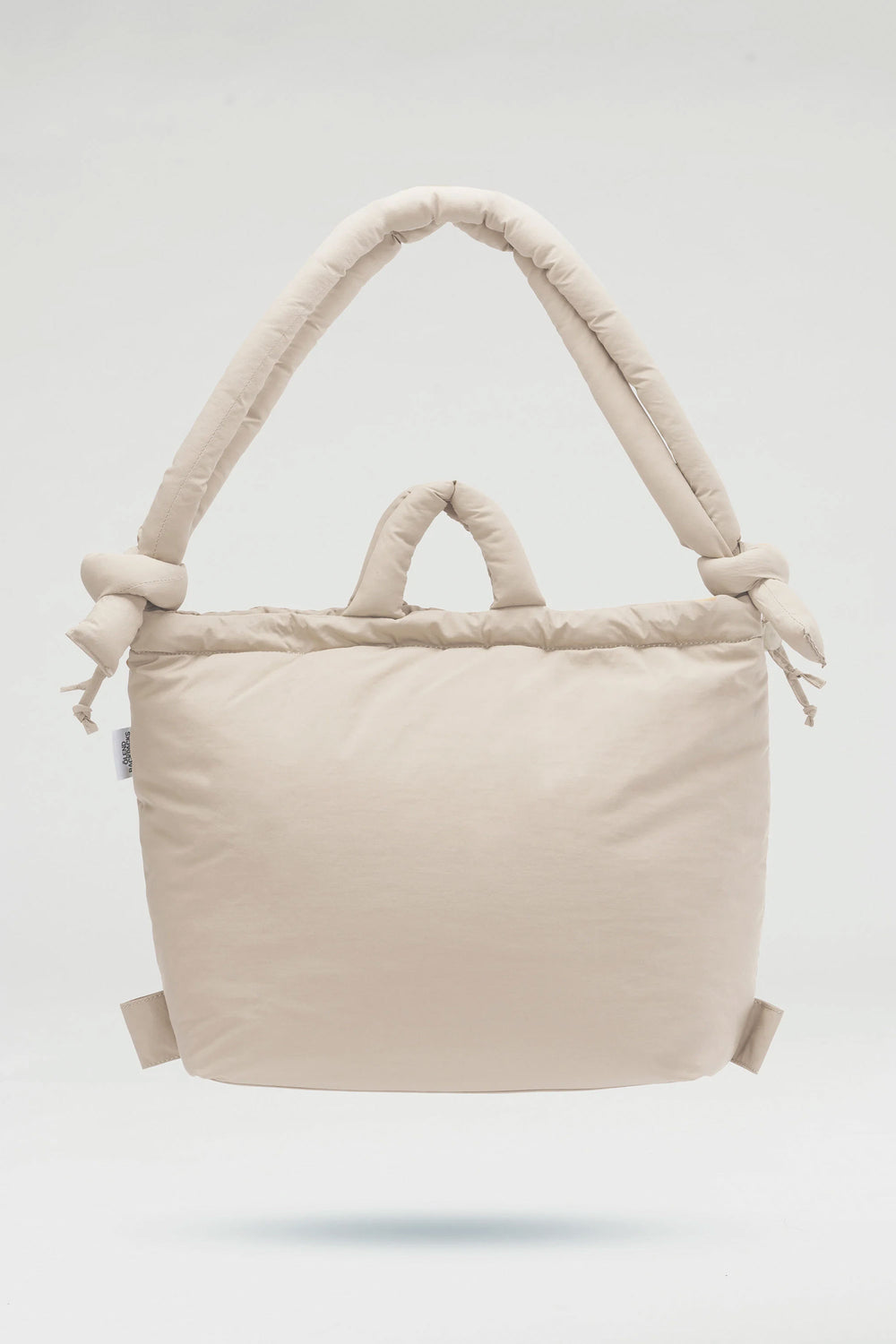 Pukas-Surf-Shop-olend-handbags-ona-soft-bag-sand