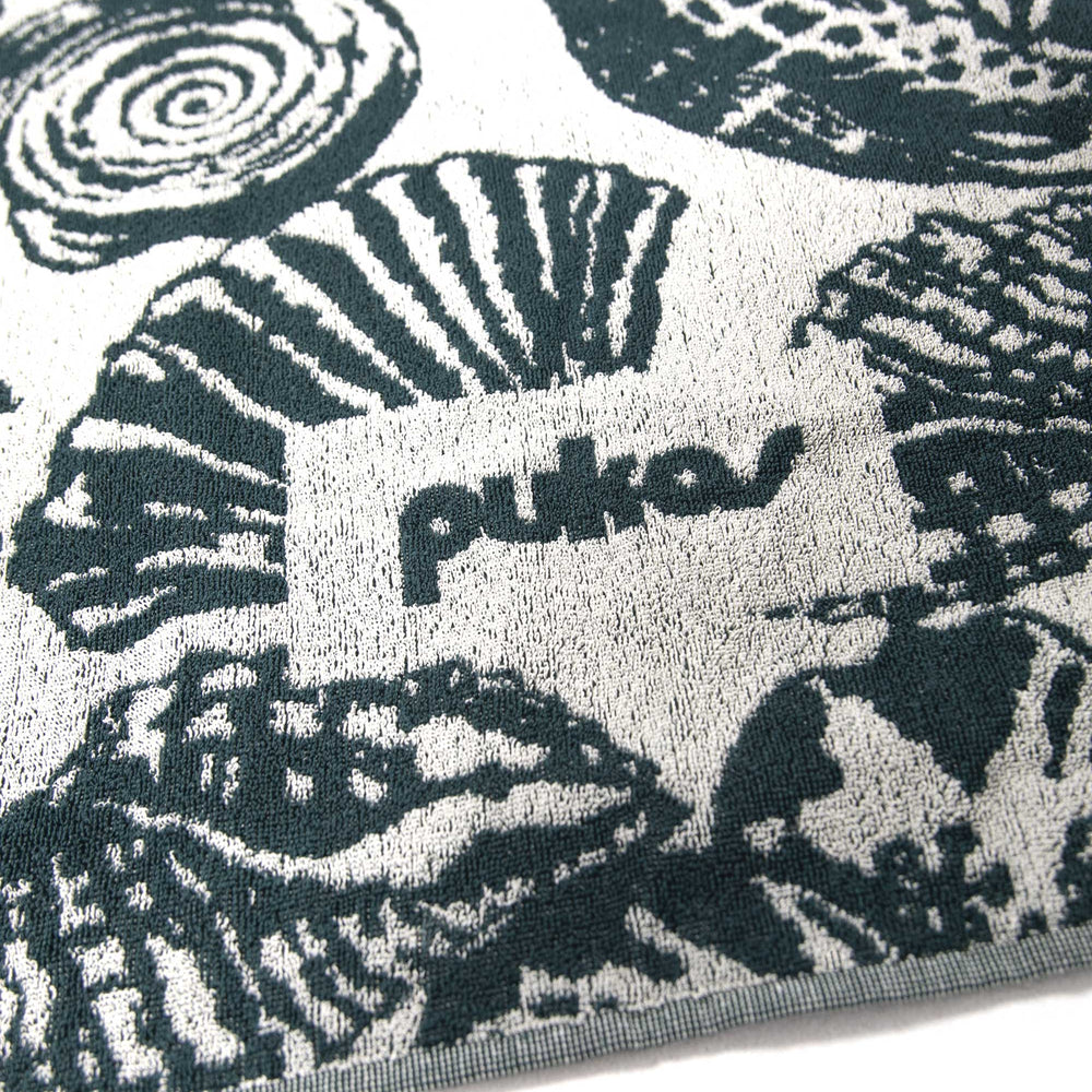 
                      
                        Pukas-Surf-Shop-pukas-towel-green
                      
                    