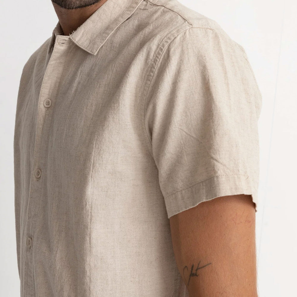 Pukas-Surf-Shop-rhythm-man-classic-linen-shirt-sand