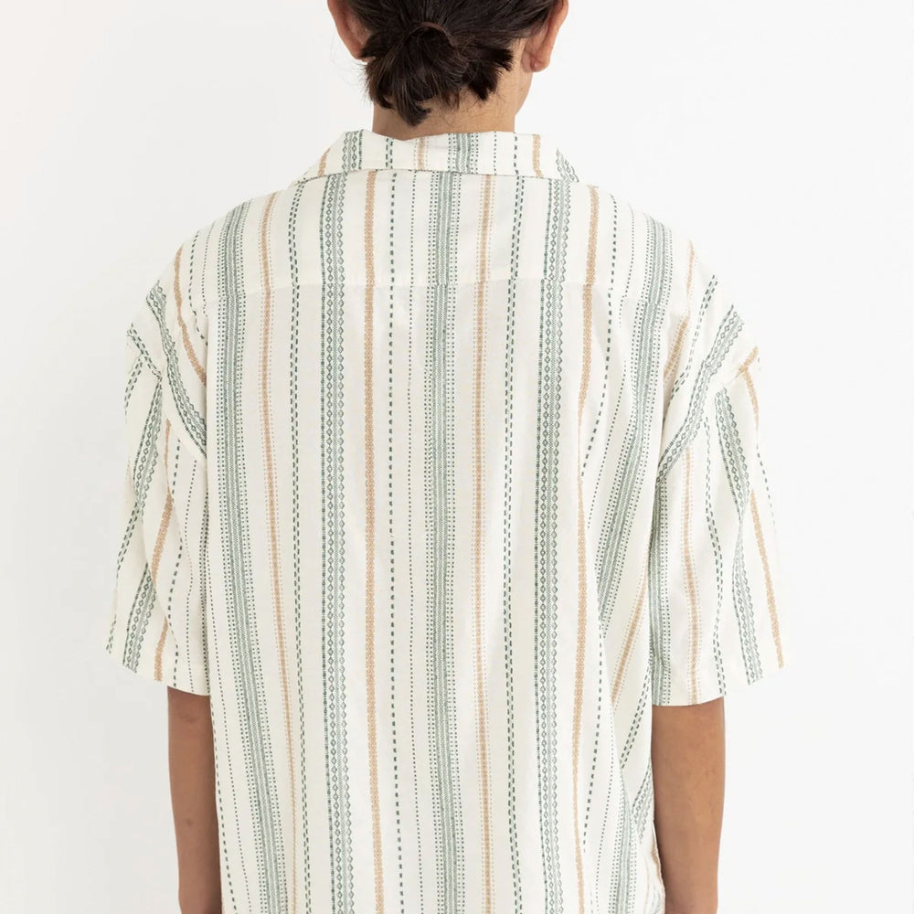 
                      
                        Pukas-Surf-Shop-rhythm-man-shirt-relaxed-stripe-ss-shirt-olive
                      
                    