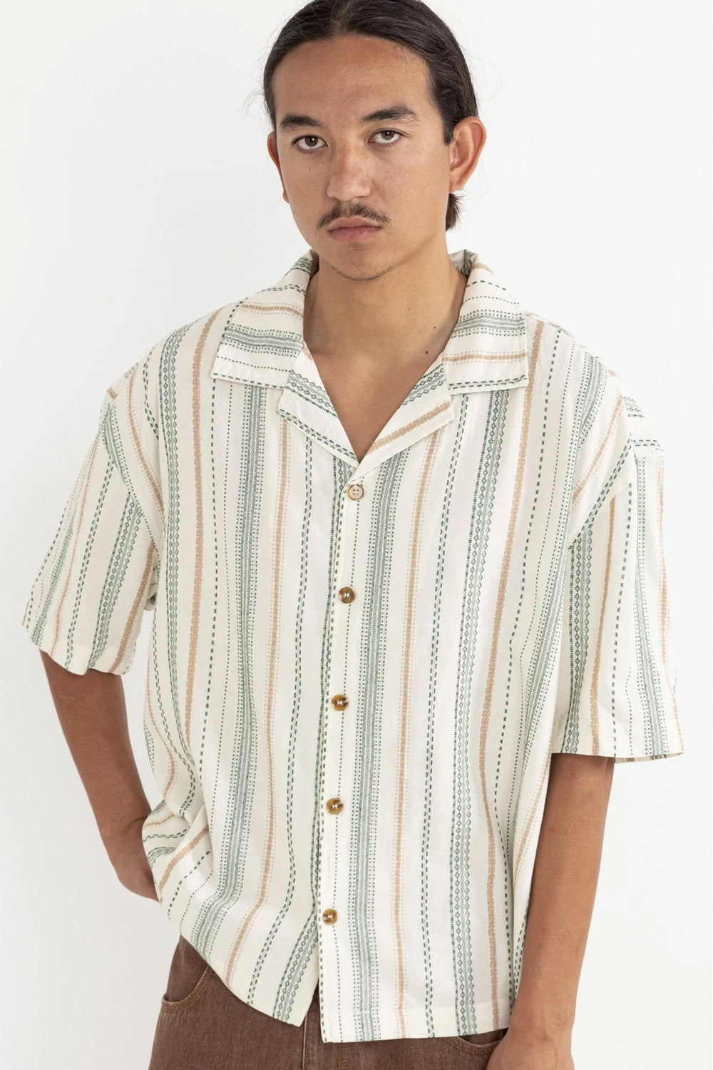 Pukas-Surf-Shop-rhythm-man-shirt-relaxed-stripe-ss-shirt-olive