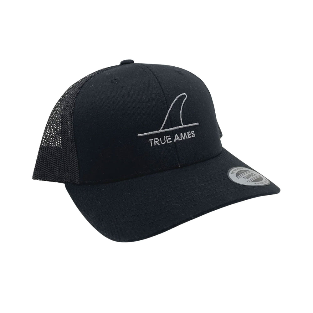 Pukas-Surf-Shop-true-ames-logo-hat-black-1