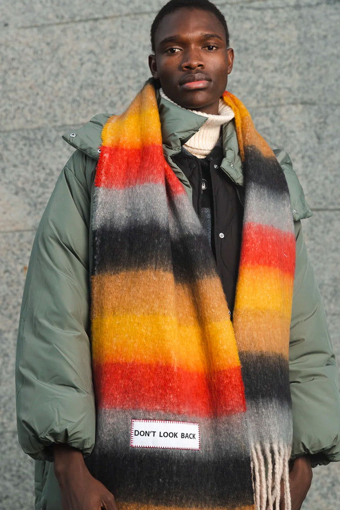 Pukas-Surf-Shop-verb-to-do-scarff-dont-look-back