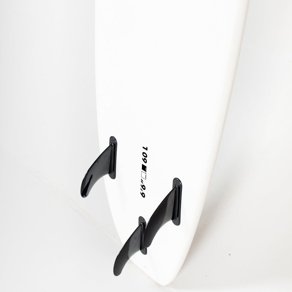 
                      
                        BW SOFT 6'6" BEGINNER PACK | Softboard + Leash + Fins + Wax + Boardsock
                      
                    