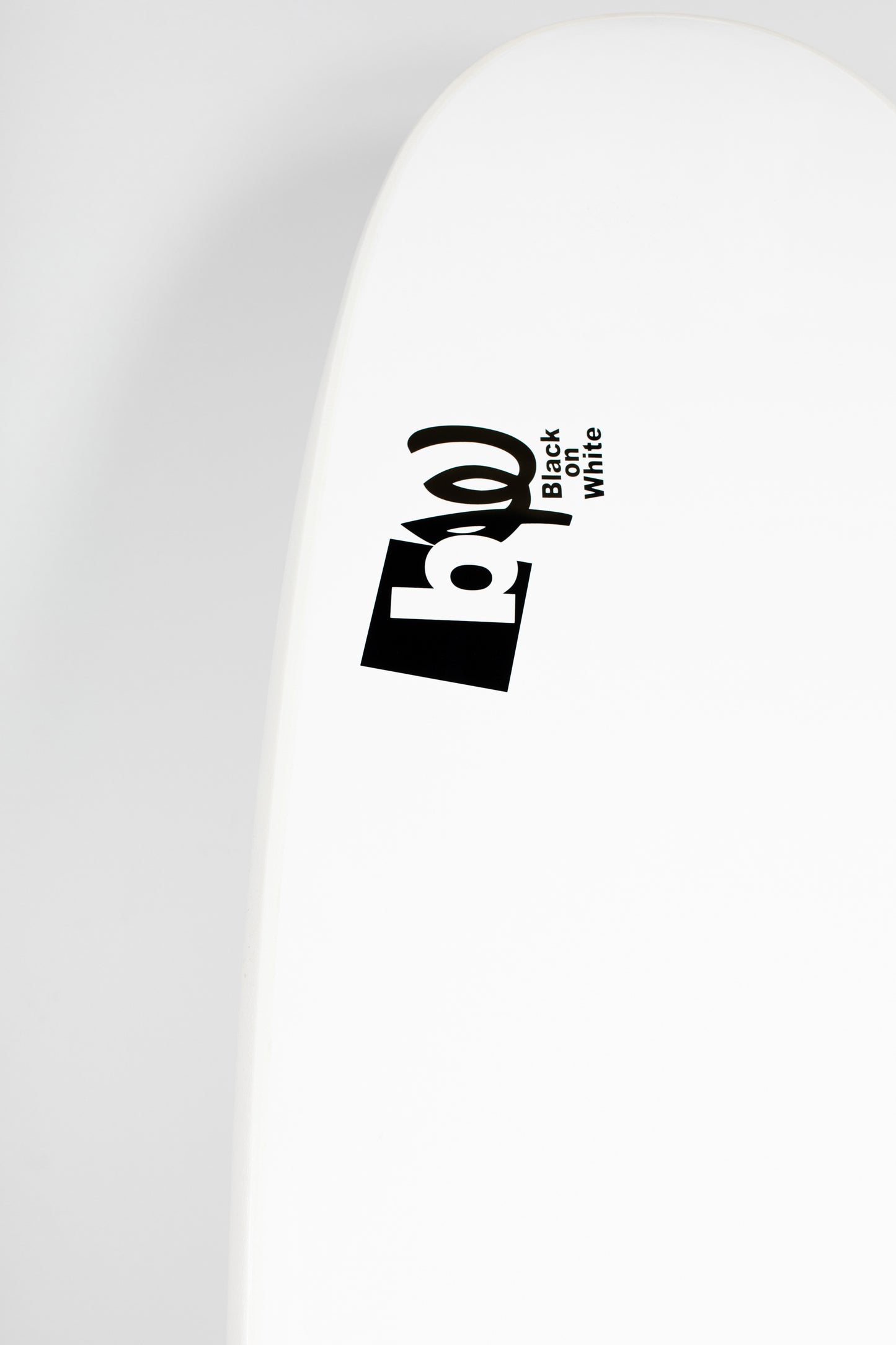 Pukas-bw-surfboards