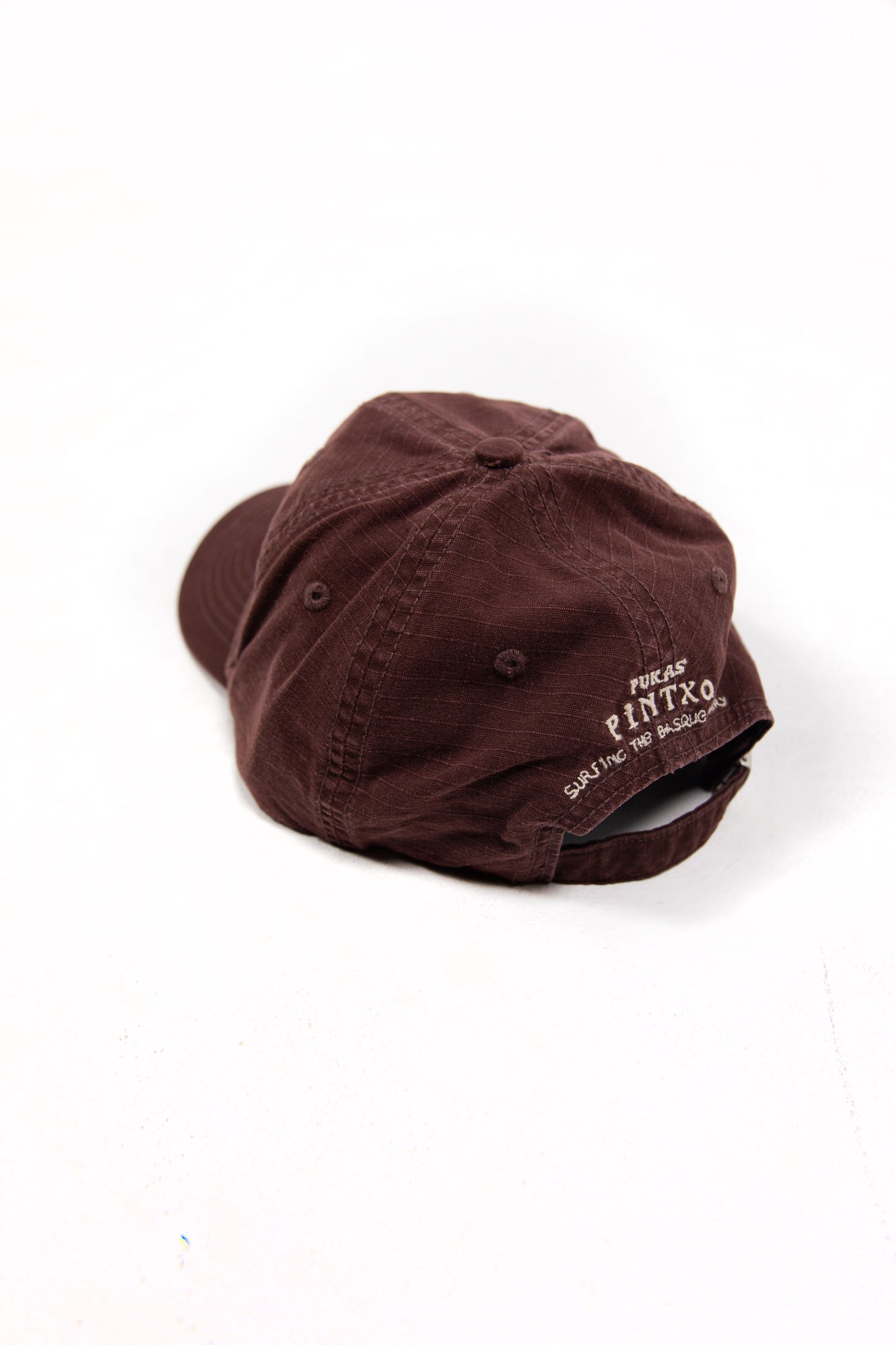 Pukas-surf-shop-cap-surfing-the-basque-country-Pintxo-brown