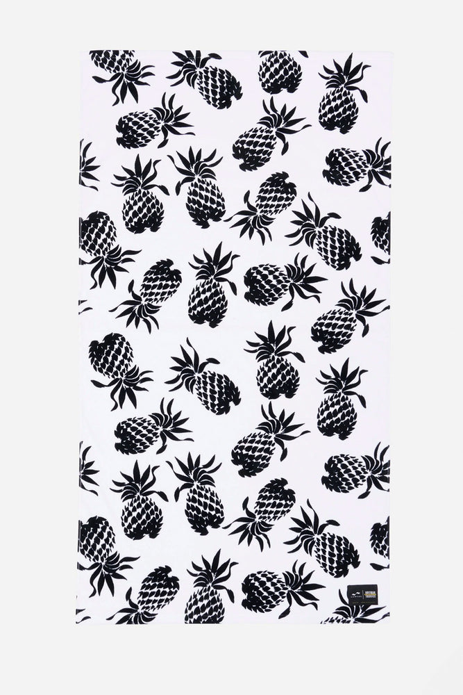 Pukas-surf-shop-slowtide-Pineapps-Beach-Towel