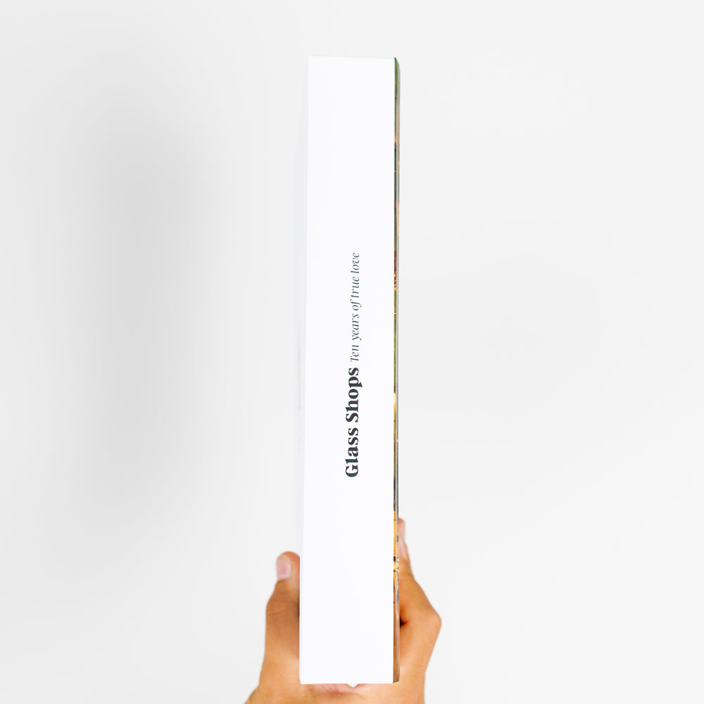 
                      
                        PUKAS-SURF-SHOP-Fantastic-acid-book-4
                      
                    