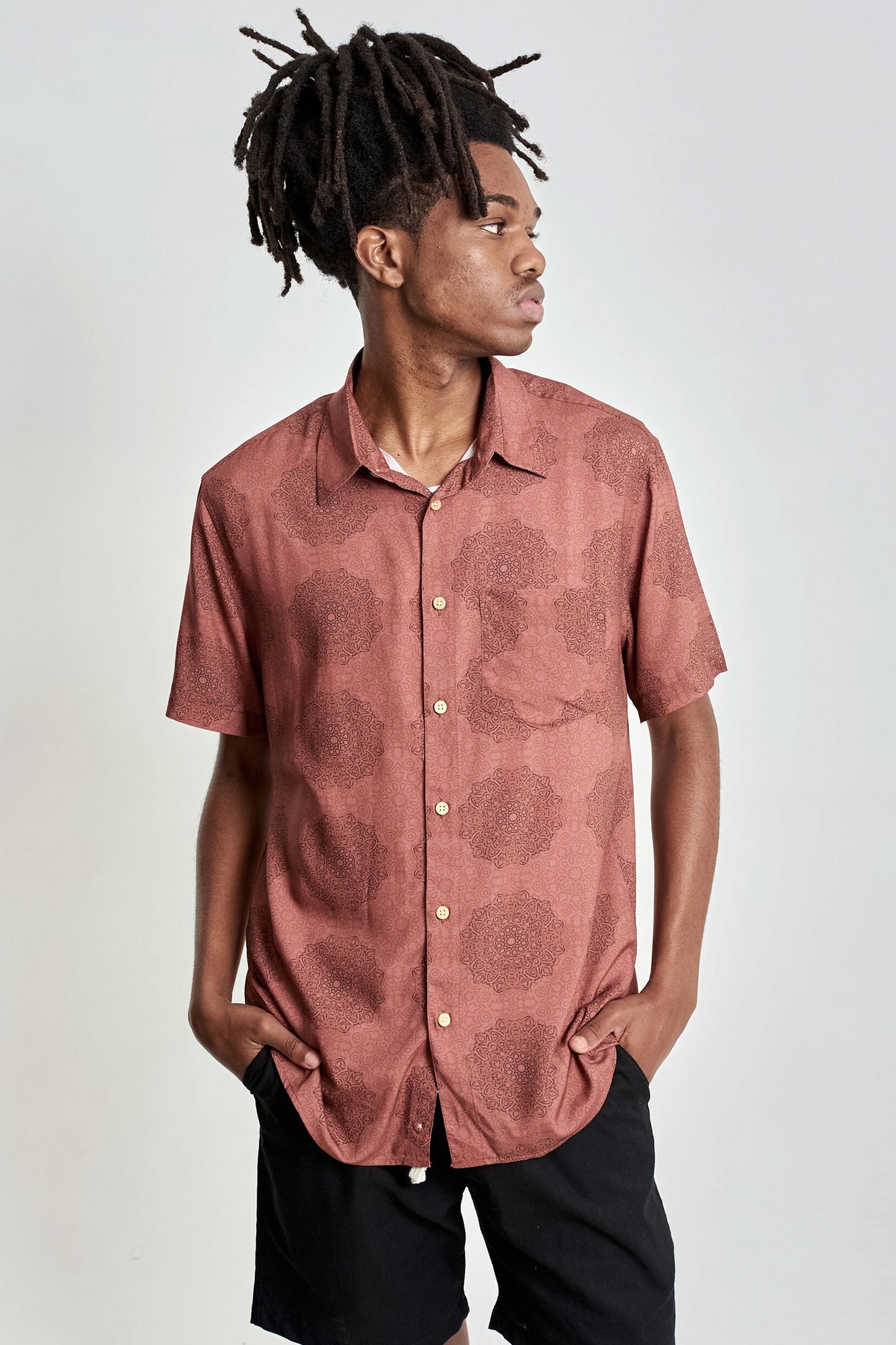Pukas-Surf-Shop-Birden-man-shirt-healing