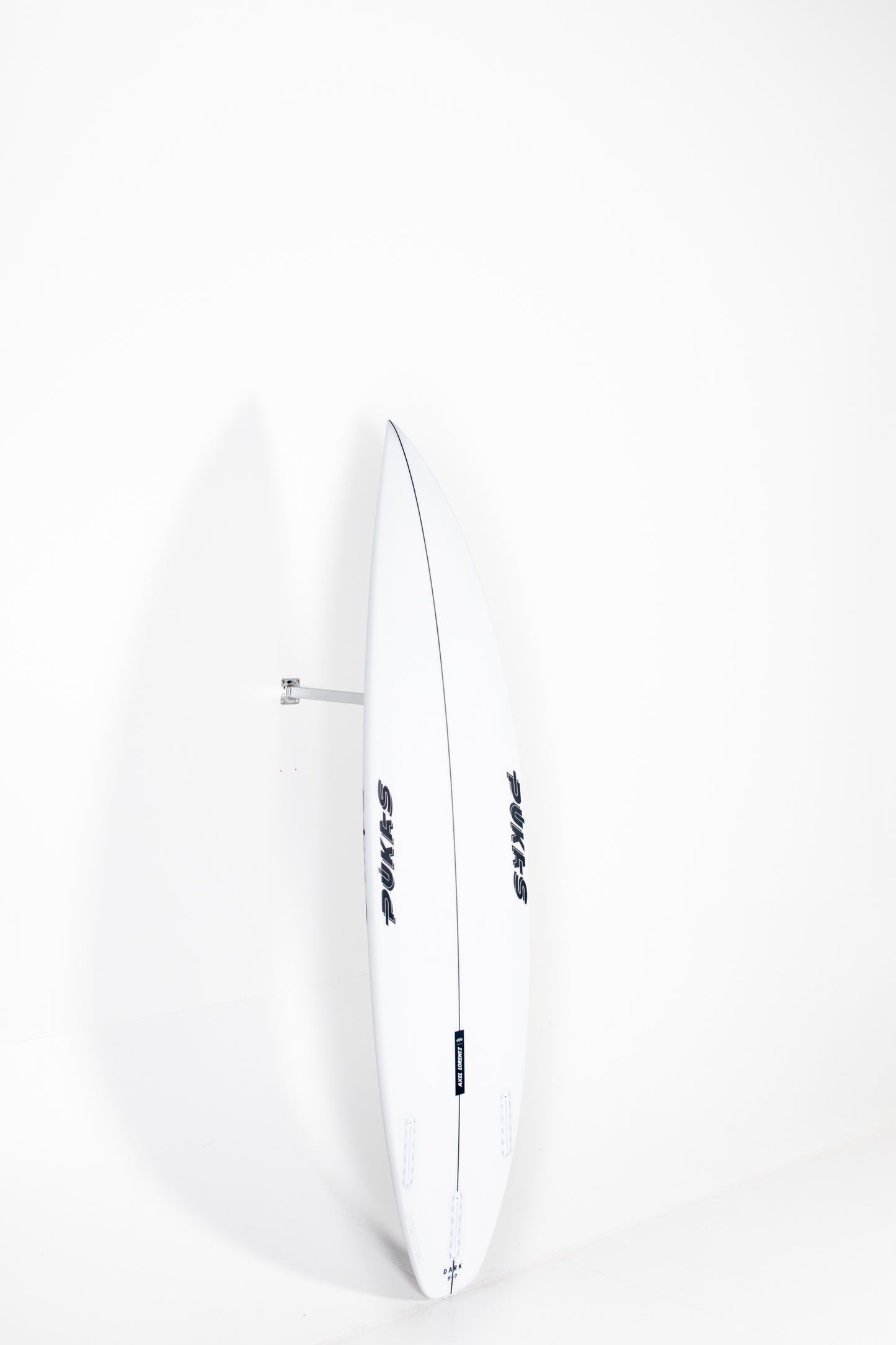 
                  
                    Pukas Surf Shop - Pukas Surfboard - DARK by Axel Lorentz - 6’2” x 19,75 x 2,43 - 31,61L - AX06156
                  
                