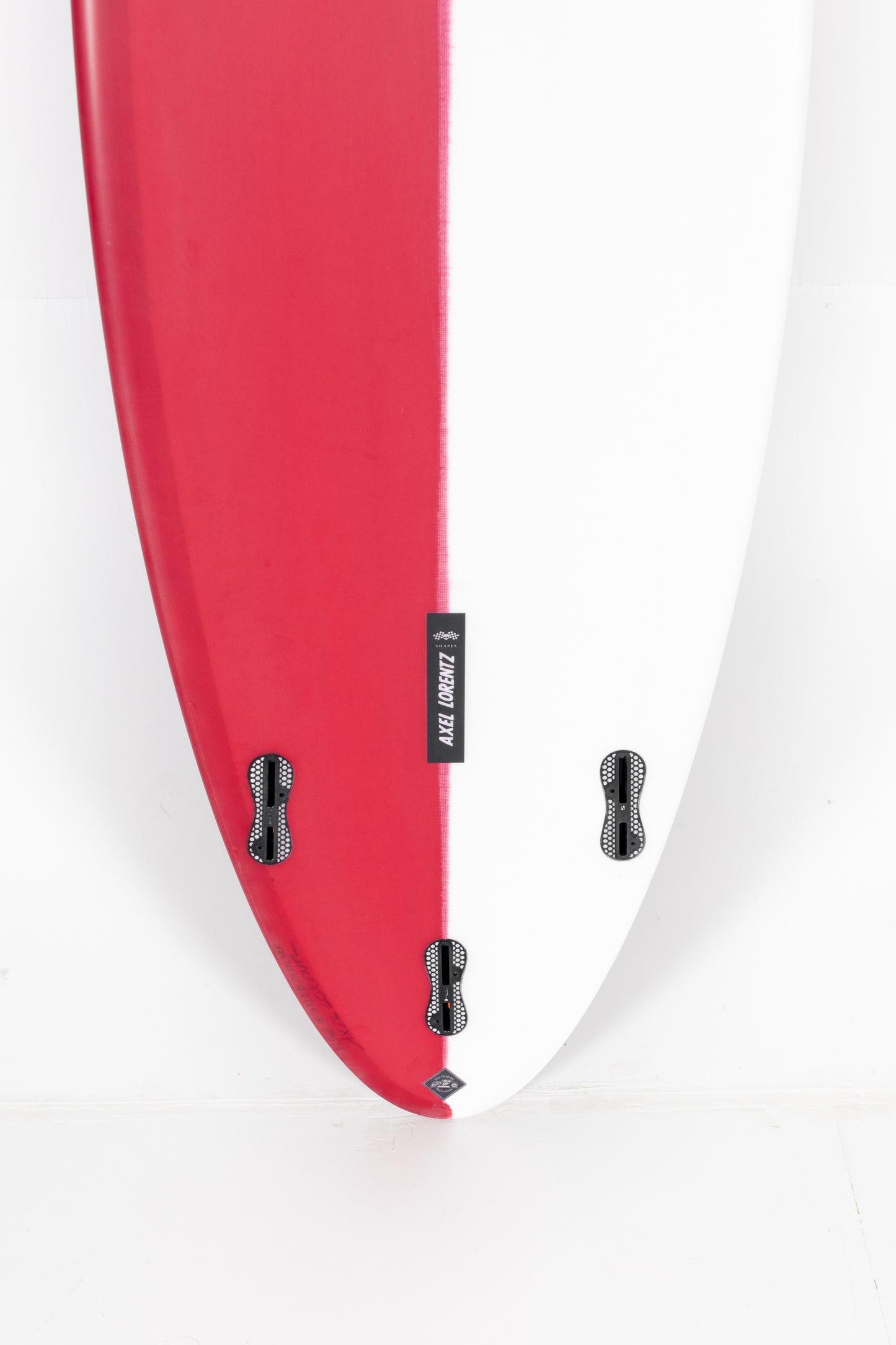 Pukas Surf Shop - Pukas Surfboard - ORIGINAL 69 by Axel Lorentz - 5’8” x 19,75 x 2,37 - 29,21L - AX05468