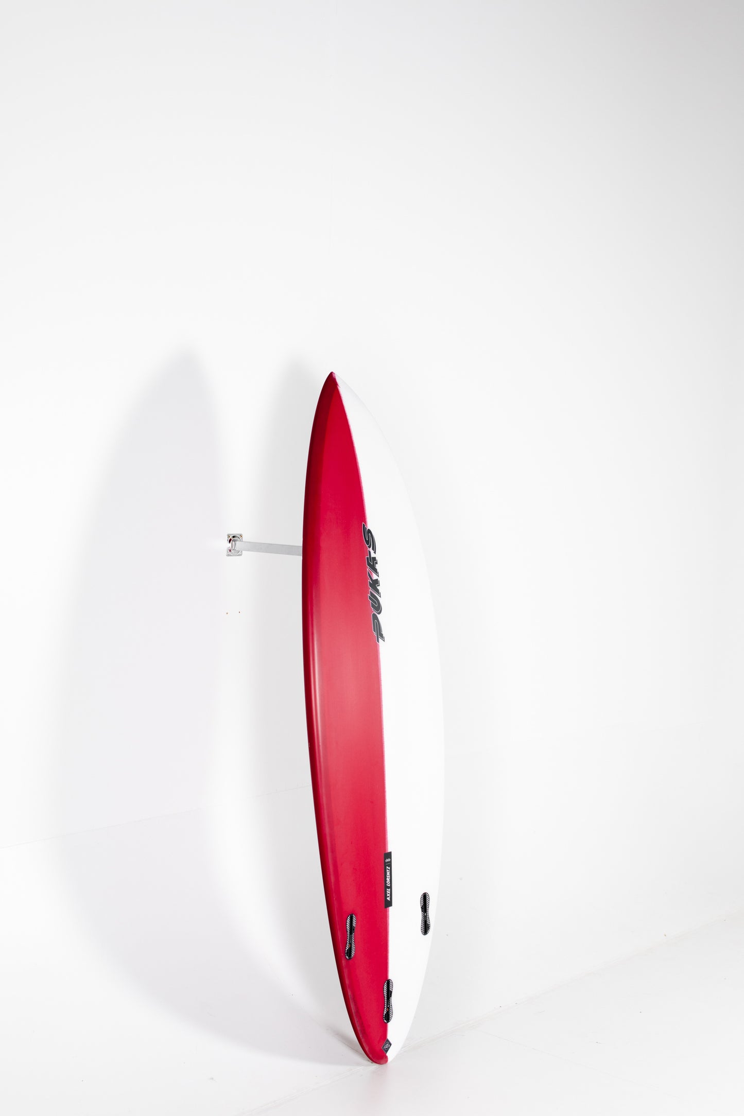Pukas Surf Shop - Pukas Surfboard - ORIGINAL 69 by Axel Lorentz - 5’8” x 19,75 x 2,37 - 29,21L - AX05468