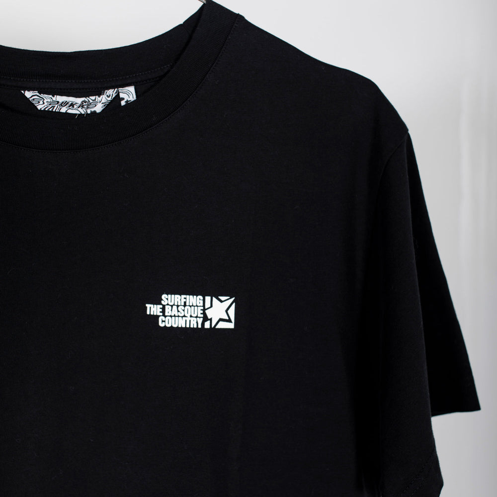 
                      
                        Pukas-Surf-Shop-Surfing-the-basque-country-classic-man-tee-black
                      
                    