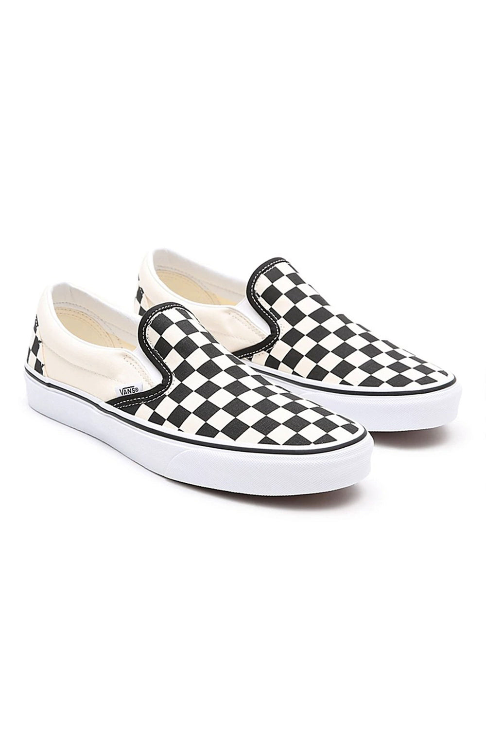 Pukas-Surf-Shop-vans-footwear-Classic-Slip-On-black-white
