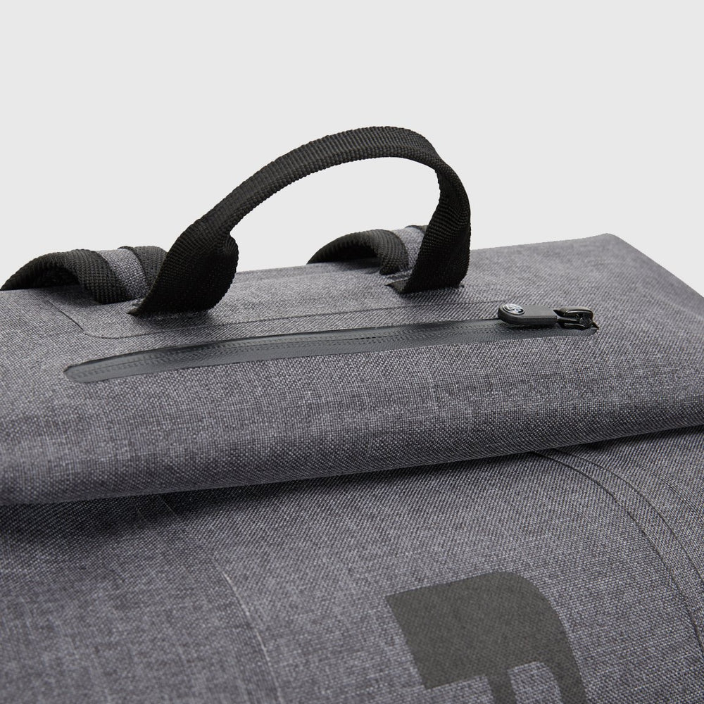 
                      
                        pukas surf shop - fcs - wet/dry pack
                      
                    